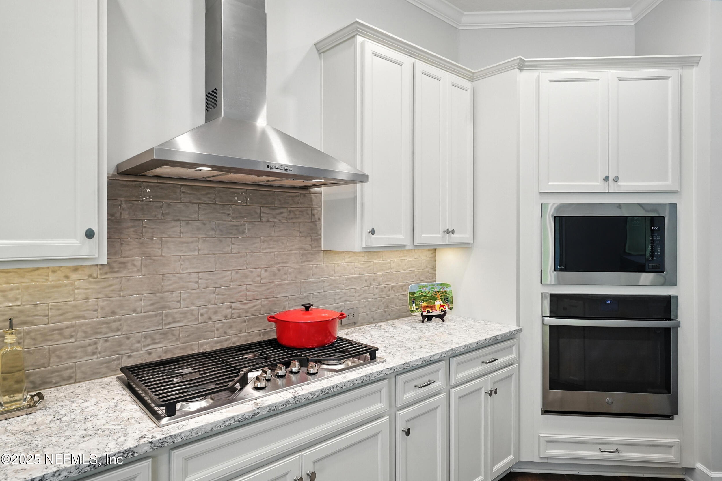 300 SHADOW RDG Trail