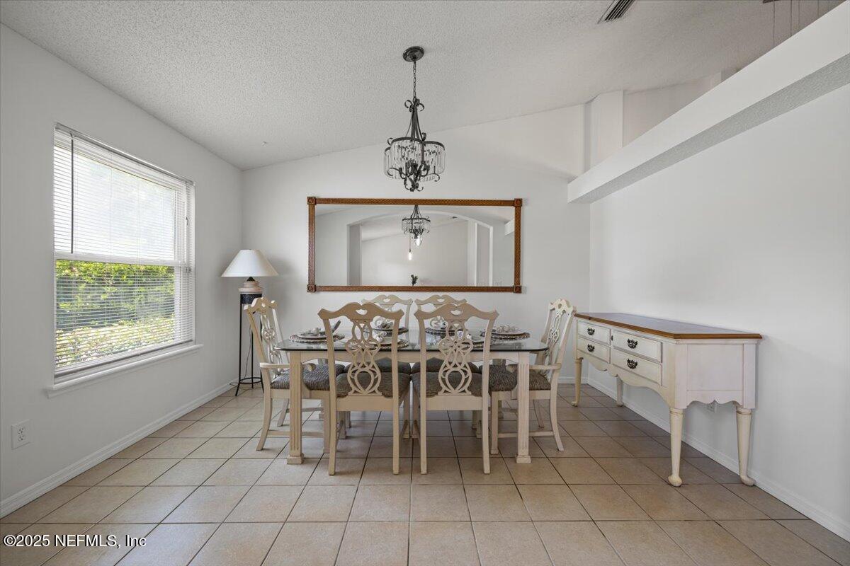 1793 CHANDELIER Circle E