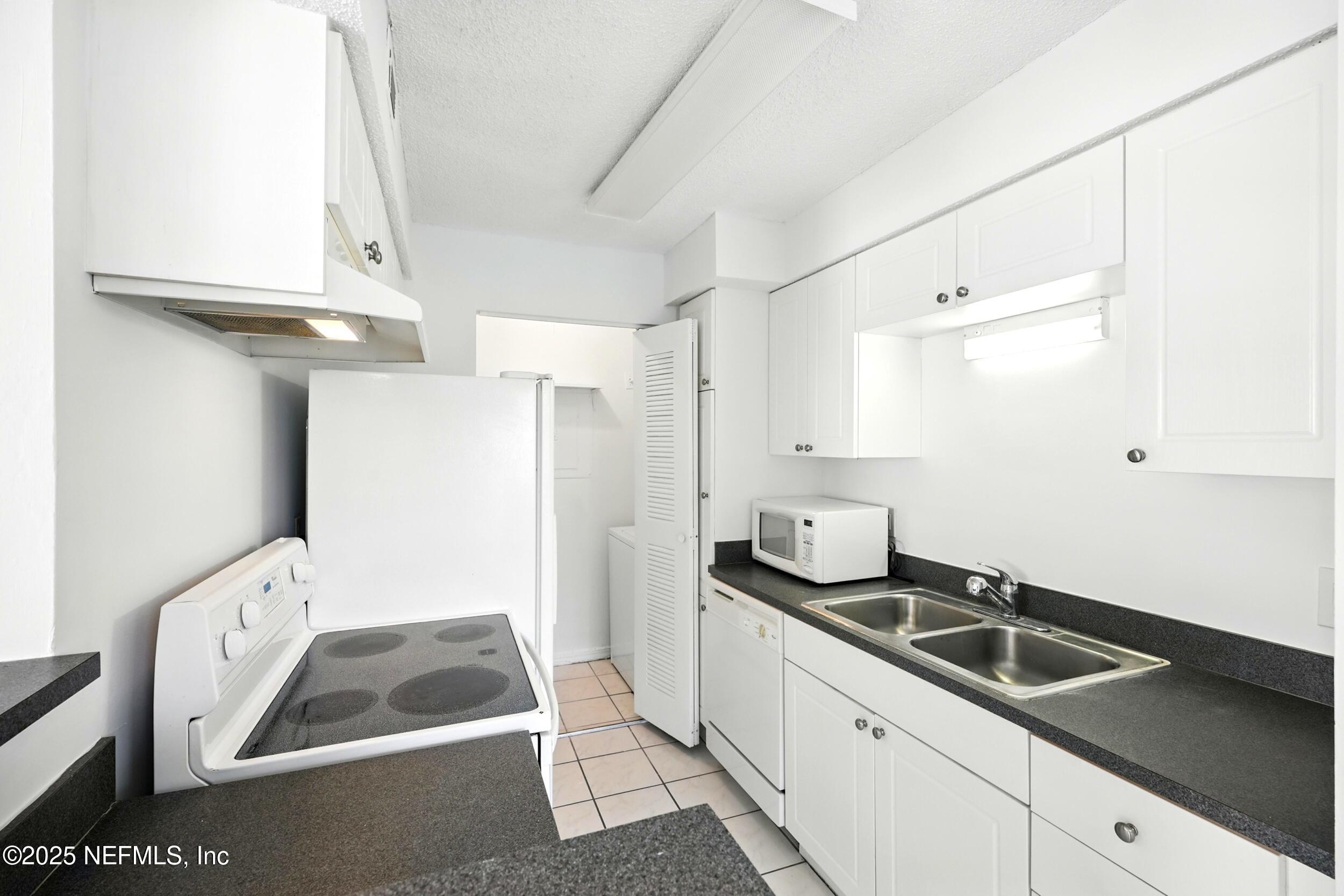 10200 BELLE RIVE Boulevard, 149