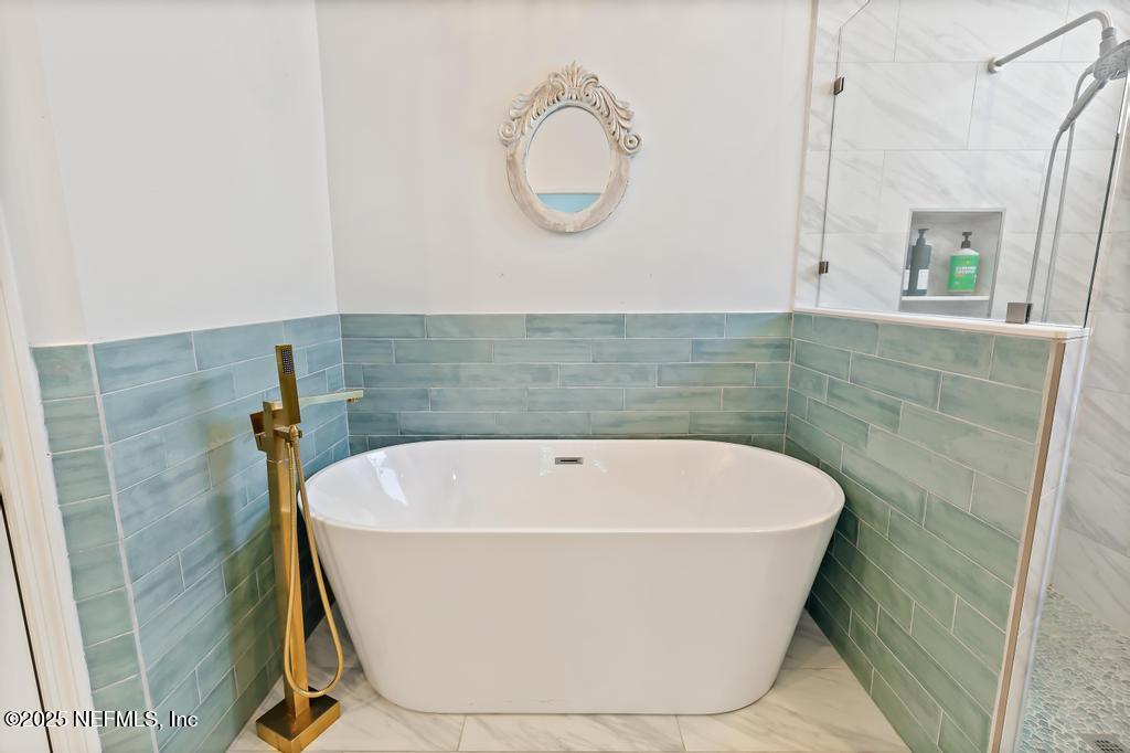 1175 EAGLE POINT Drive, St. Augustine