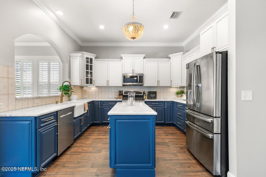 1175 EAGLE POINT Drive, St. Augustine