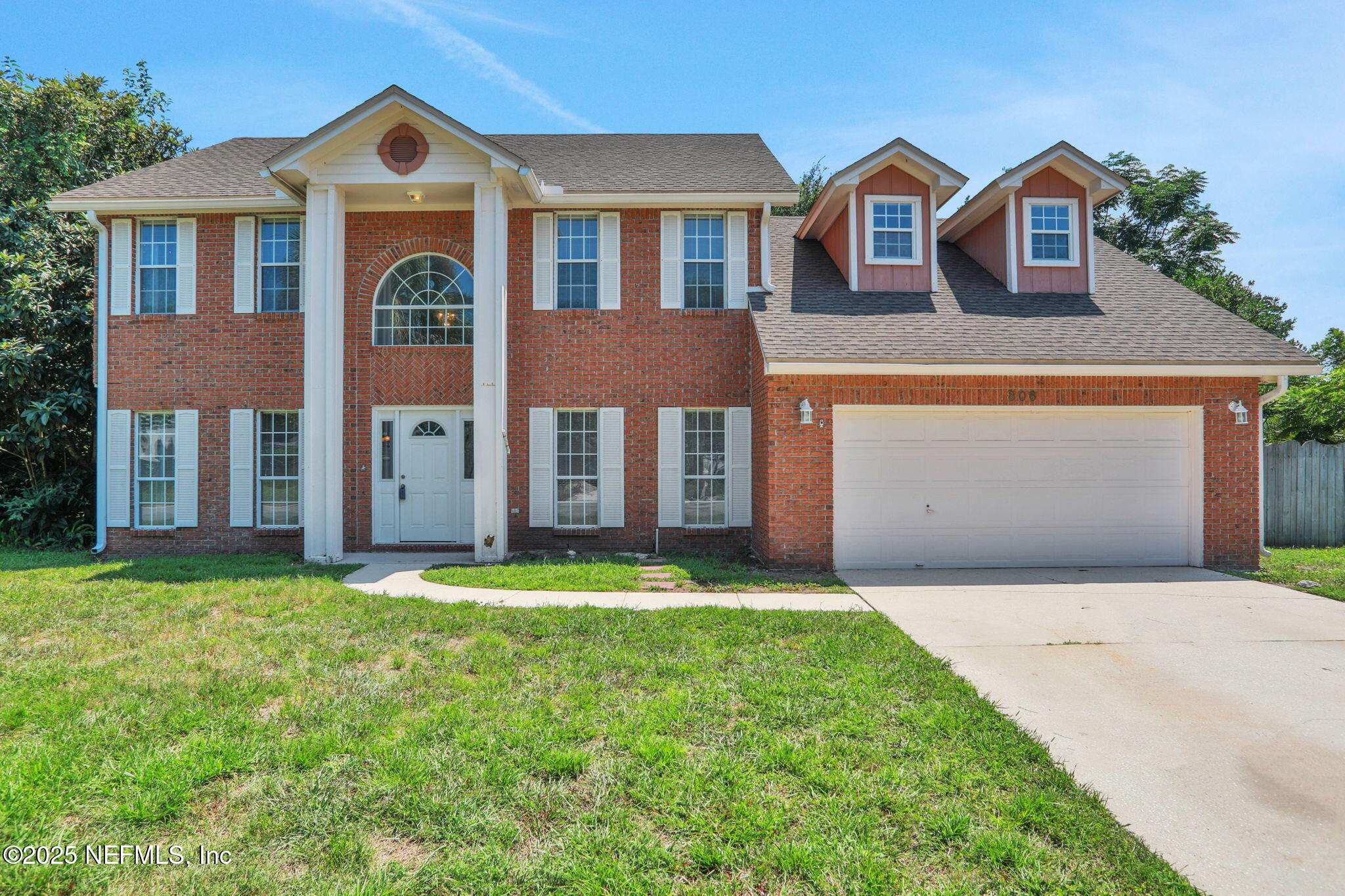806 CHERRY Street