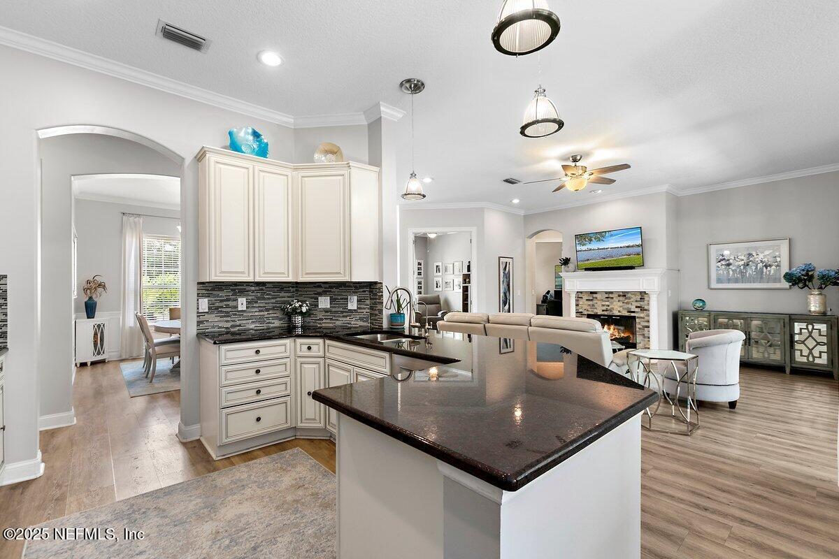 417 BLAGDON Court