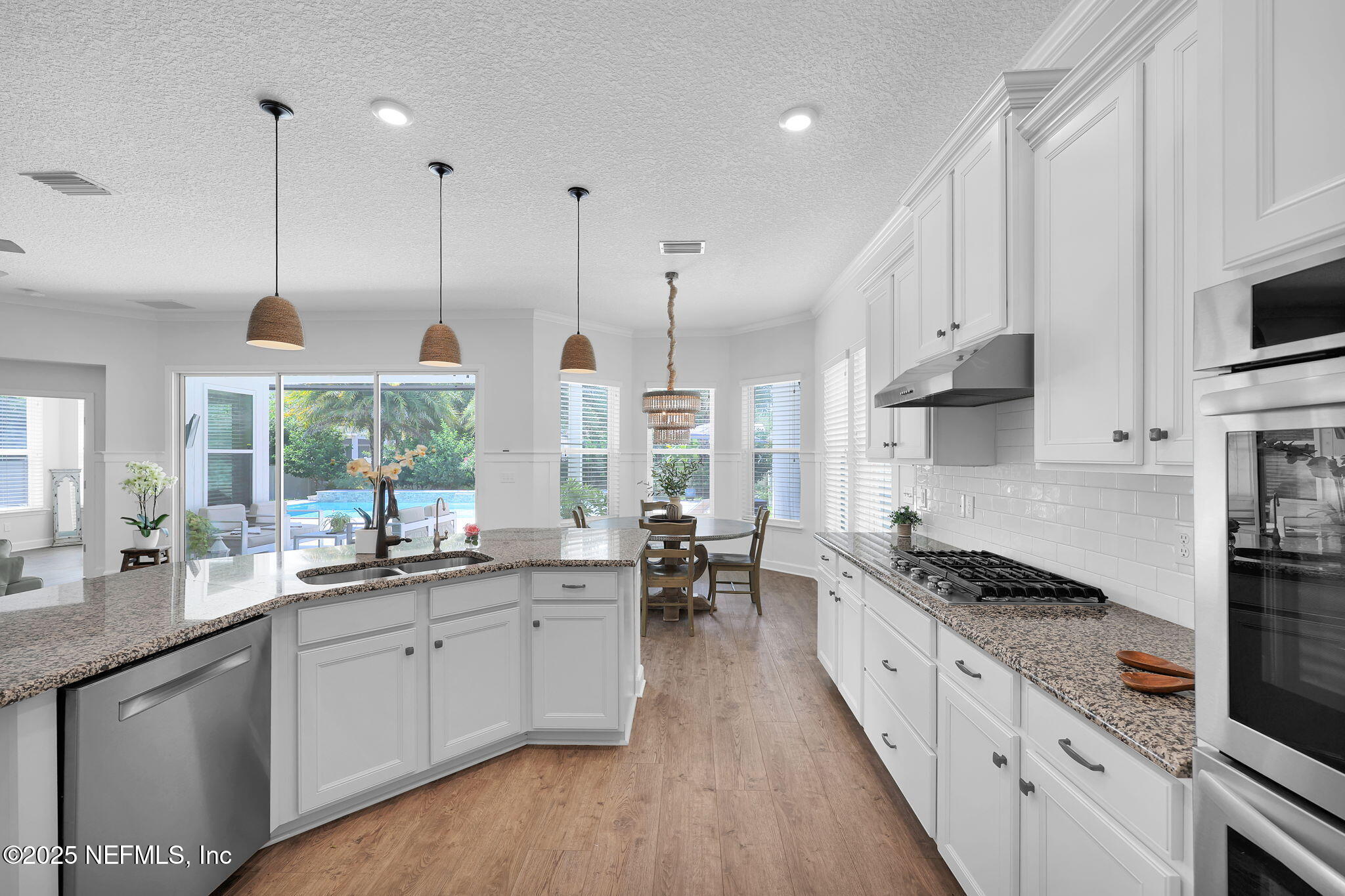 366 GREENLEAF LAKES Avenue