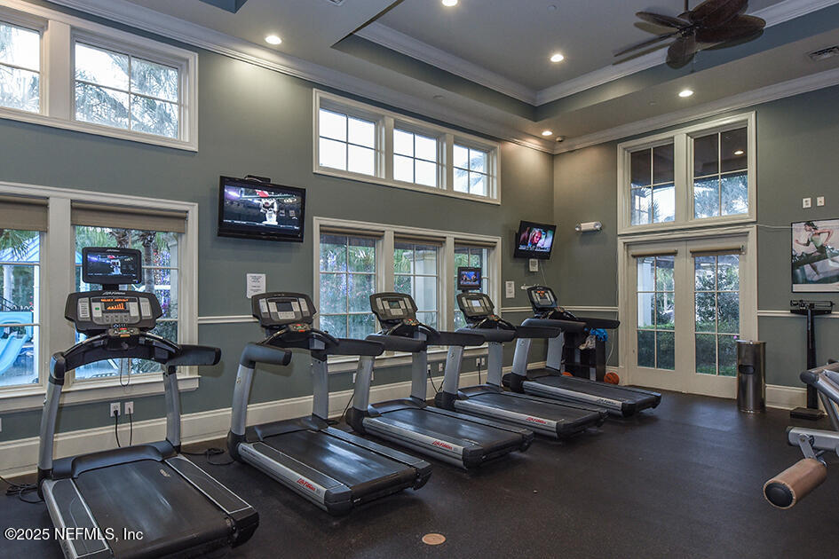 366 GREENLEAF LAKES Avenue