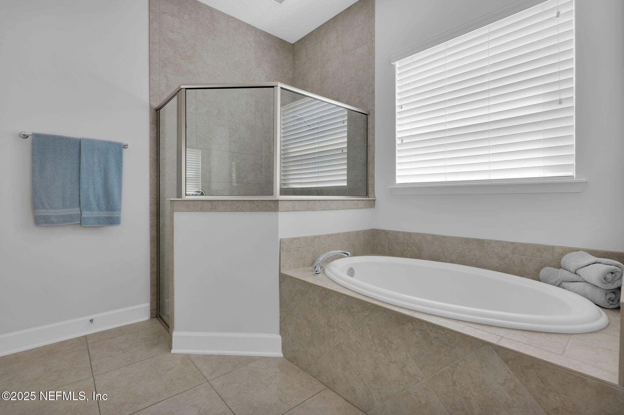 366 GREENLEAF LAKES Avenue