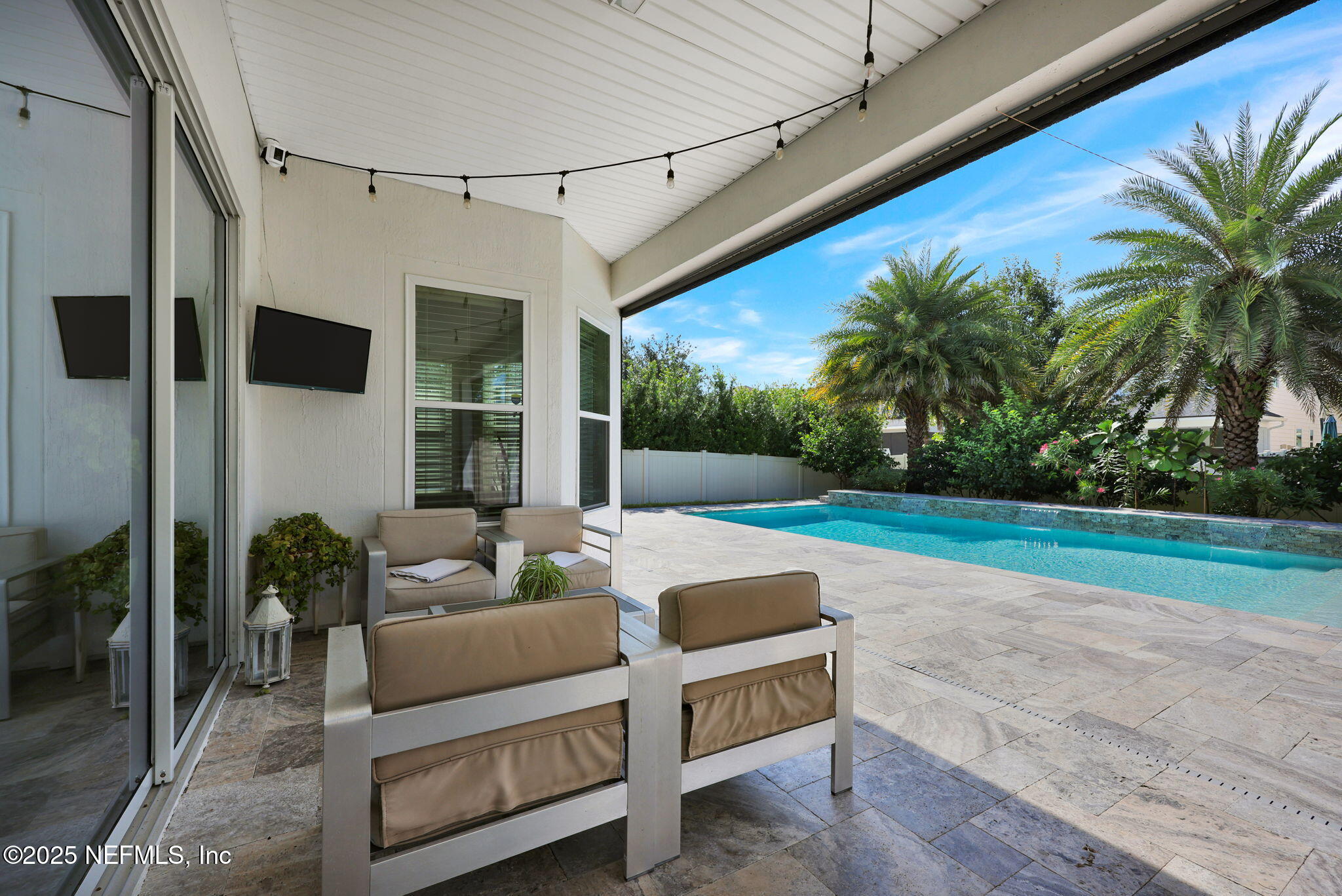 366 GREENLEAF LAKES Avenue