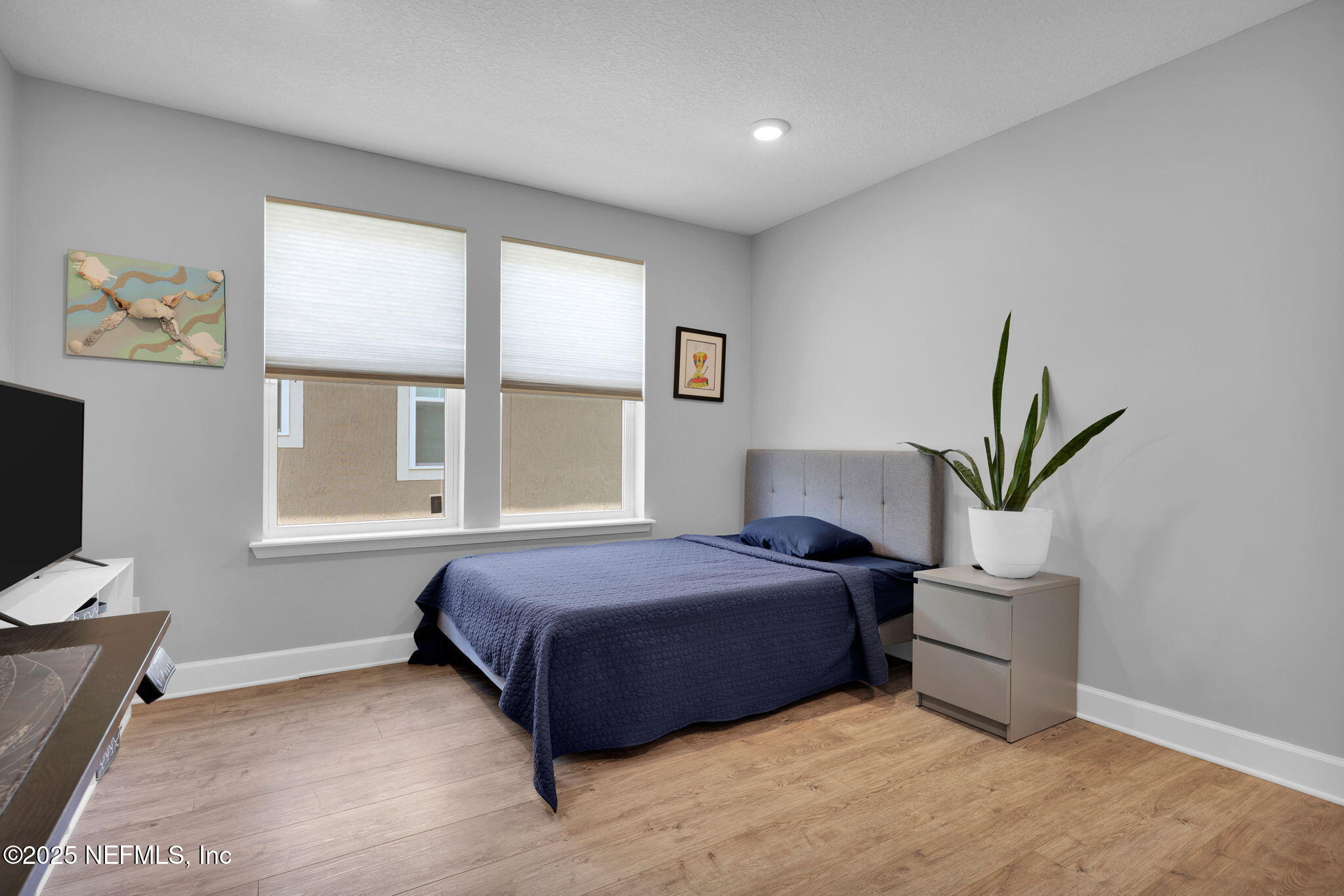 366 GREENLEAF LAKES Avenue