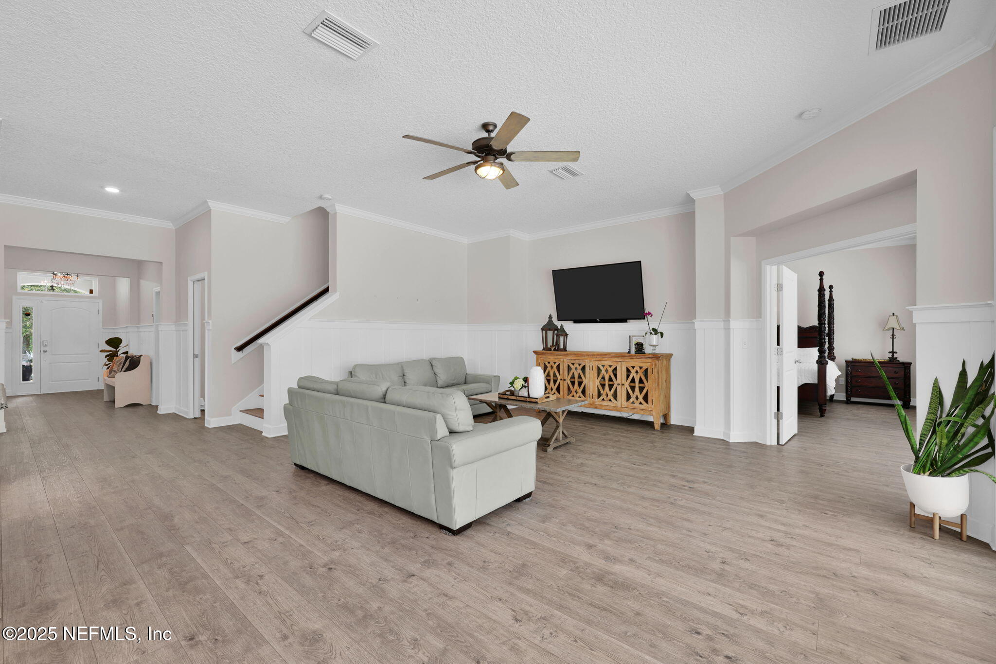 366 GREENLEAF LAKES Avenue