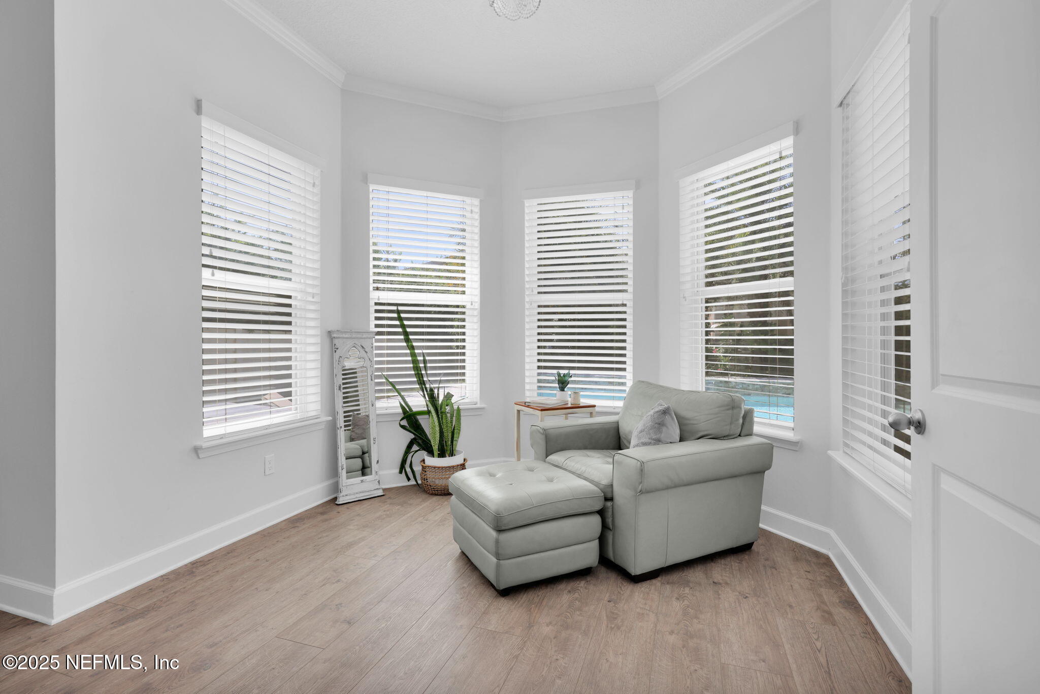 366 GREENLEAF LAKES Avenue