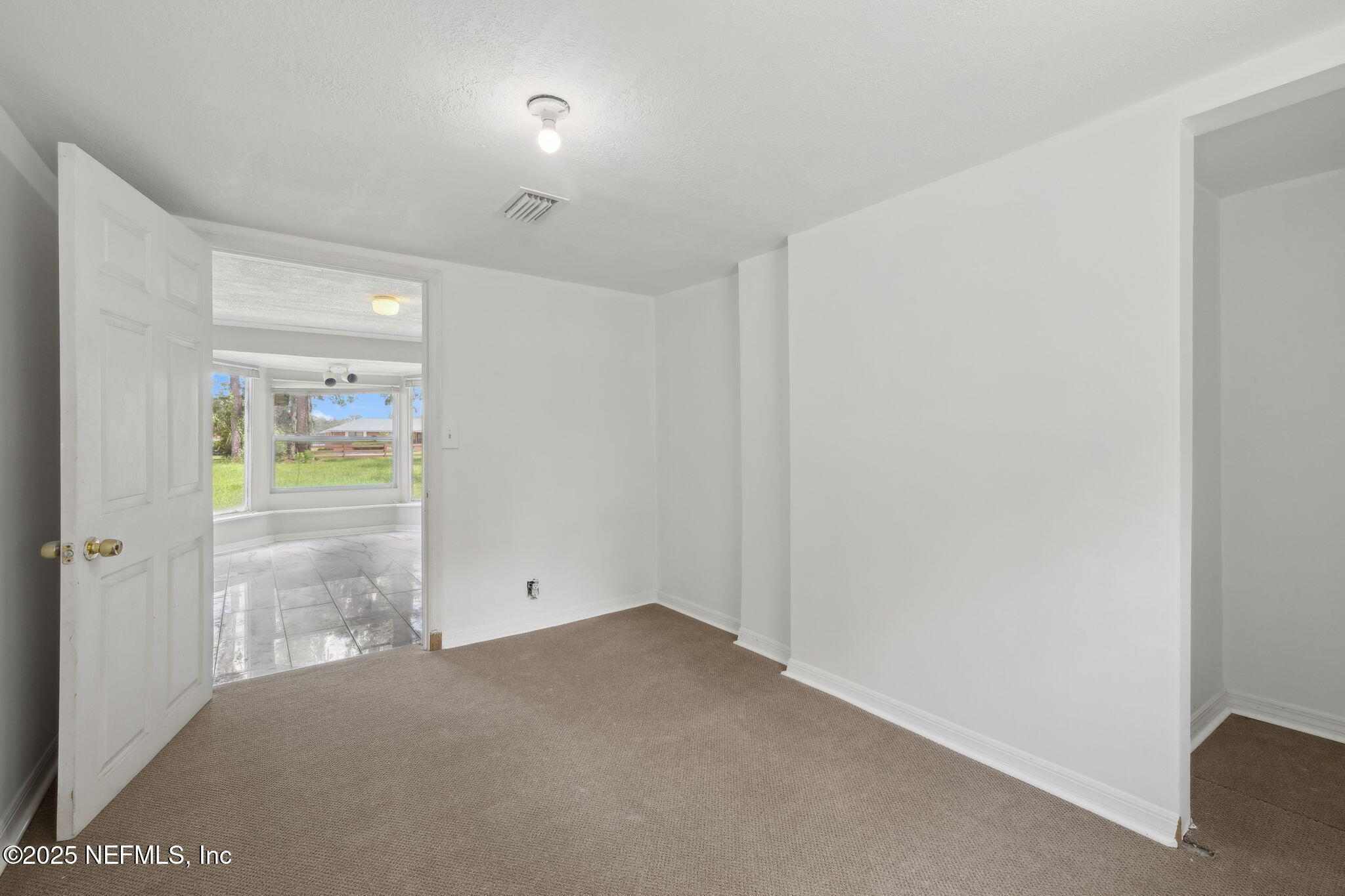 1412 CARBONDALE Drive N