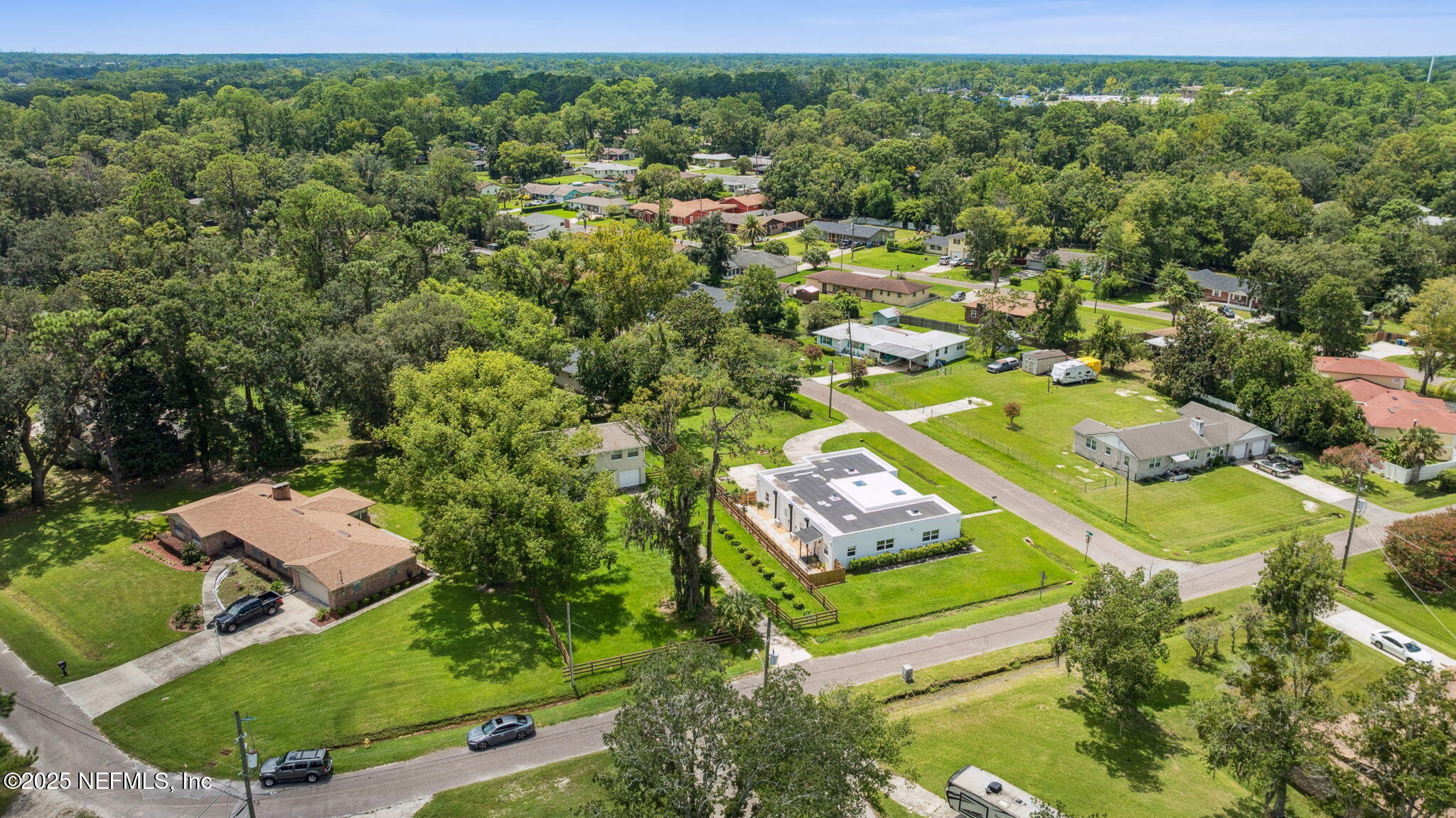 1412 CARBONDALE Drive N