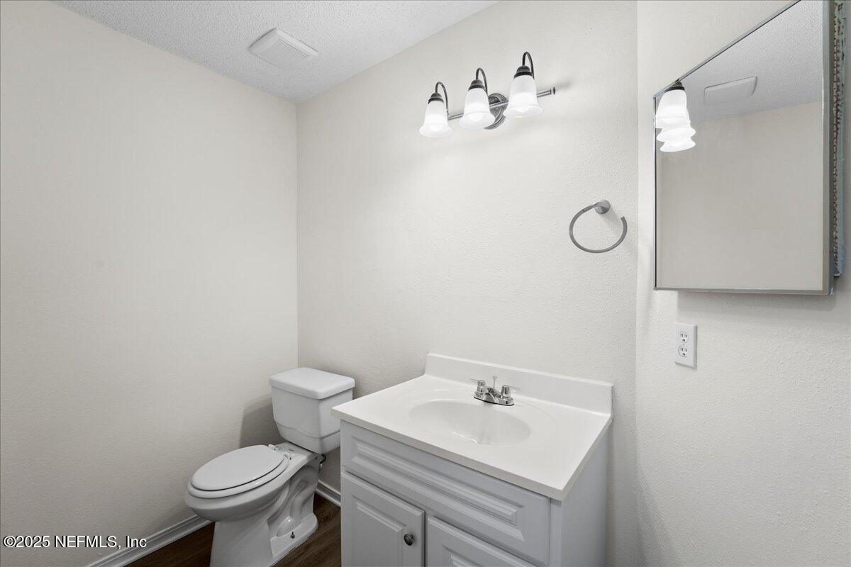 5628 MARATHON Parkway