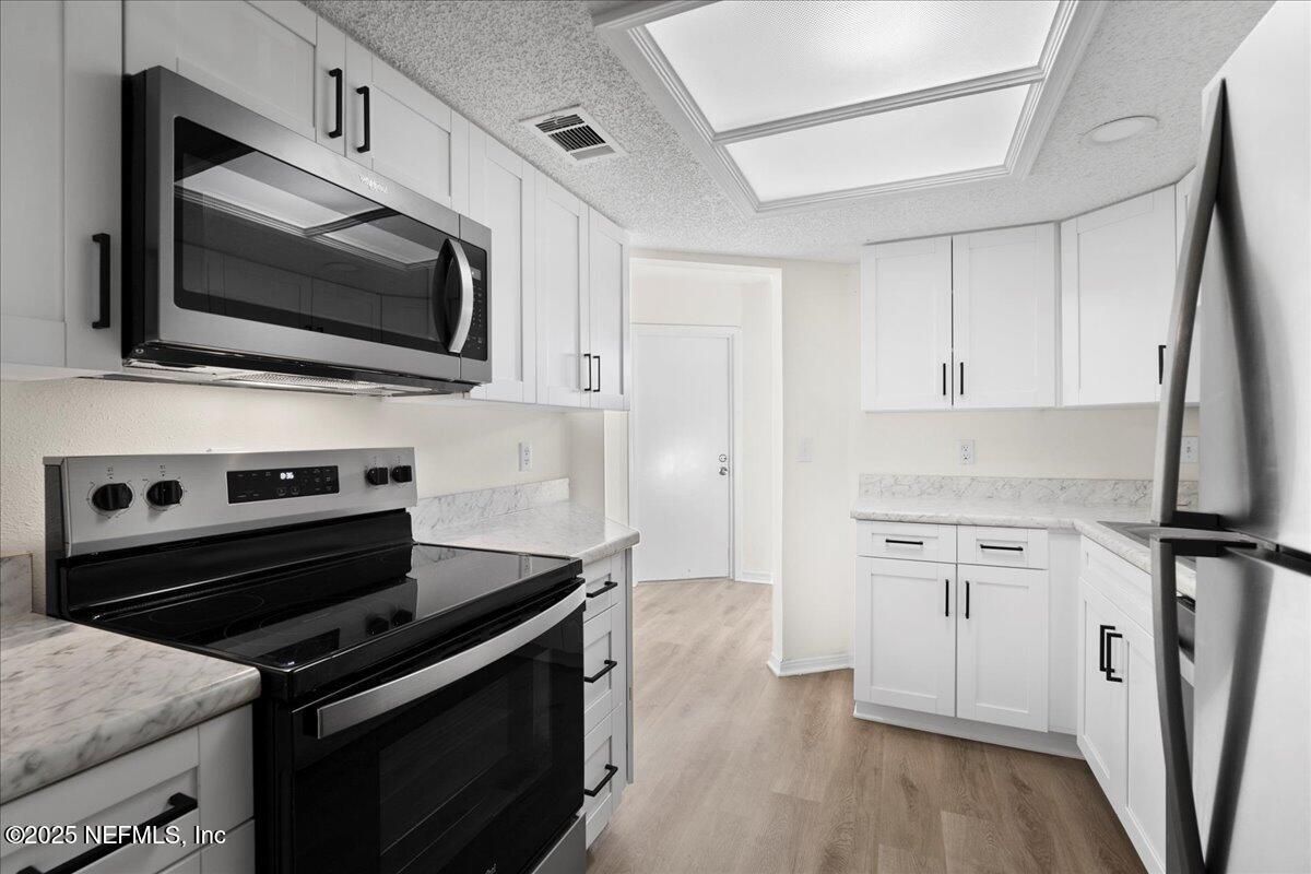 5628 MARATHON Parkway