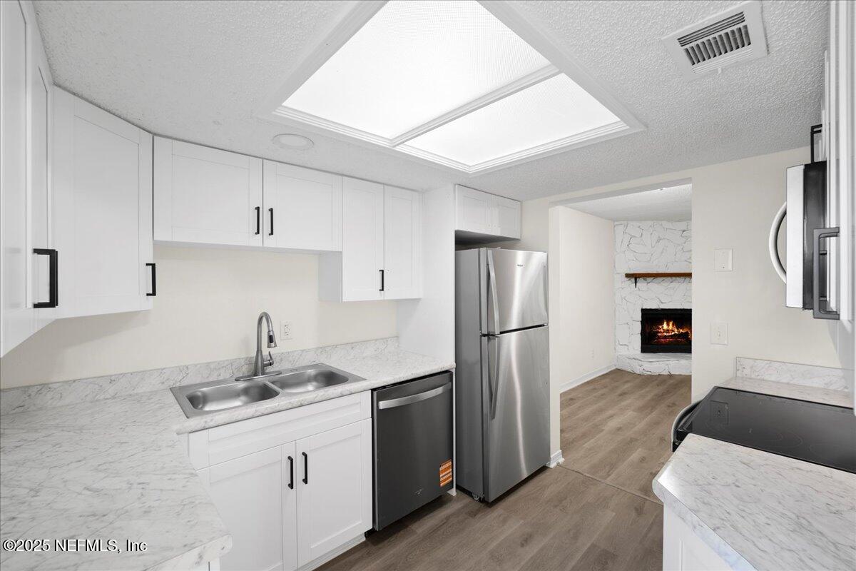 5628 MARATHON Parkway