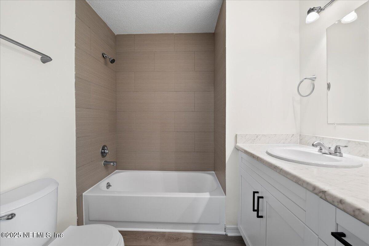 5628 MARATHON Parkway