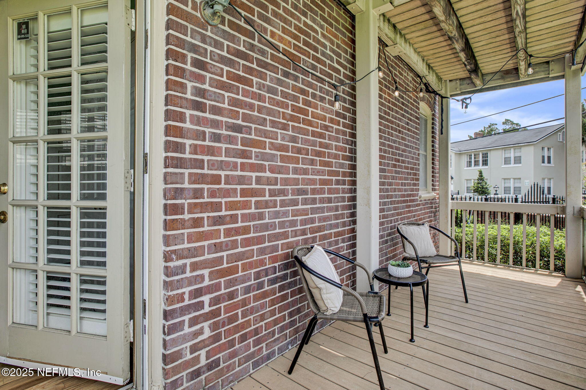 847 LASALLE Street, 847