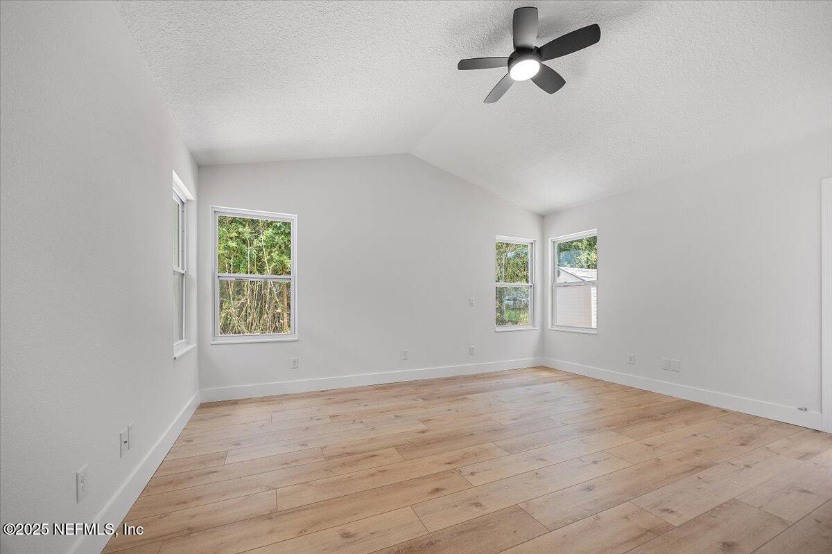 1435 FLANDERS Road