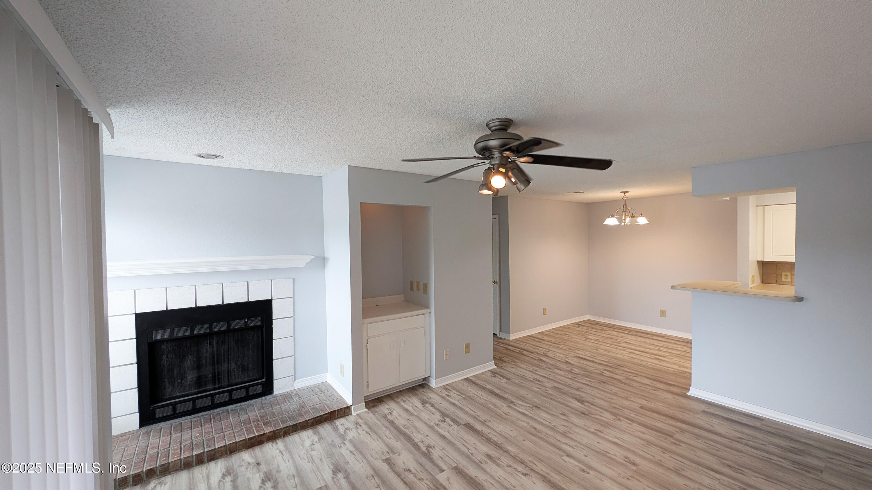 10200 BELLE RIVE Boulevard, 212