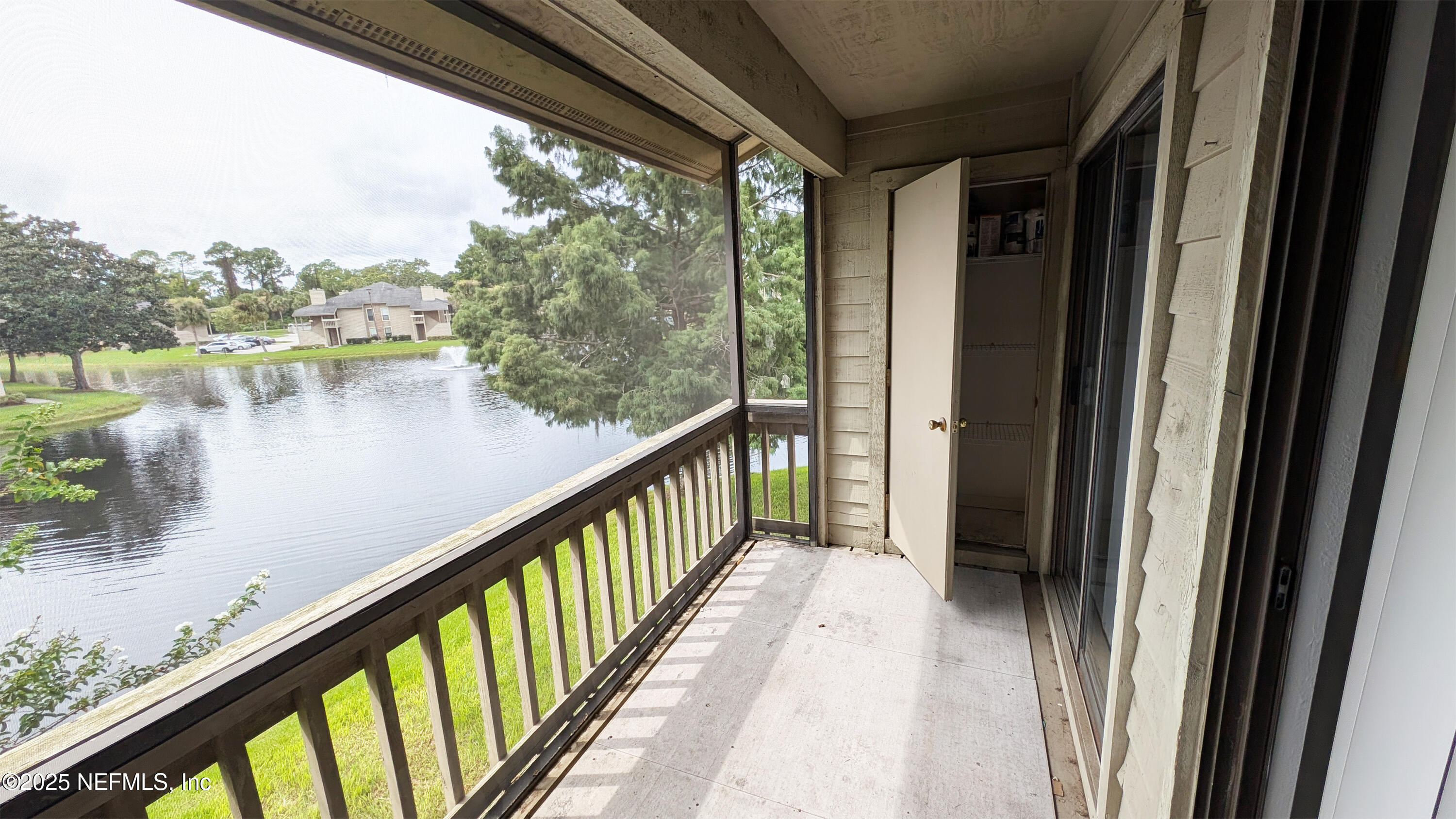 10200 BELLE RIVE Boulevard, 212