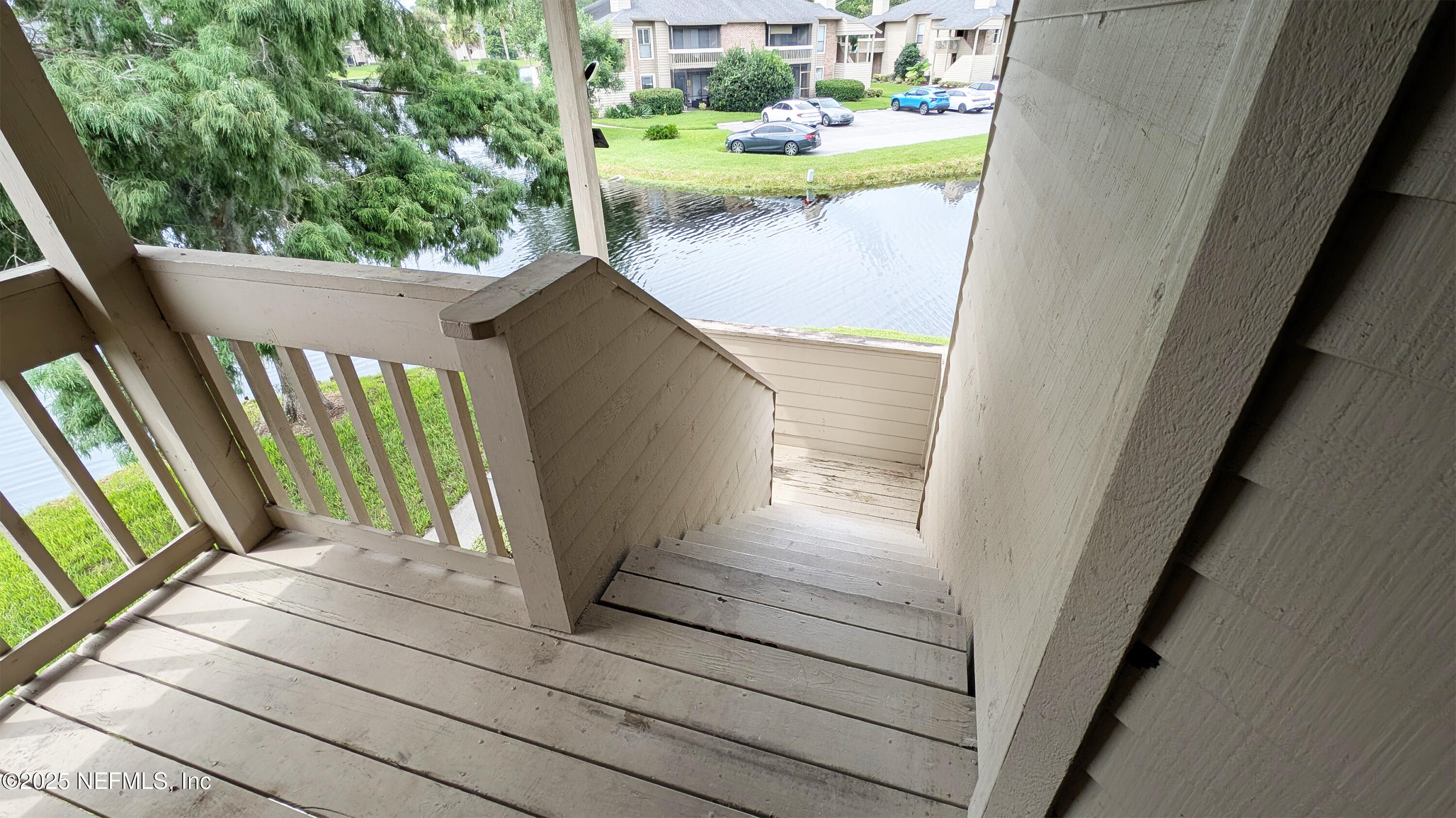 10200 BELLE RIVE Boulevard, 212