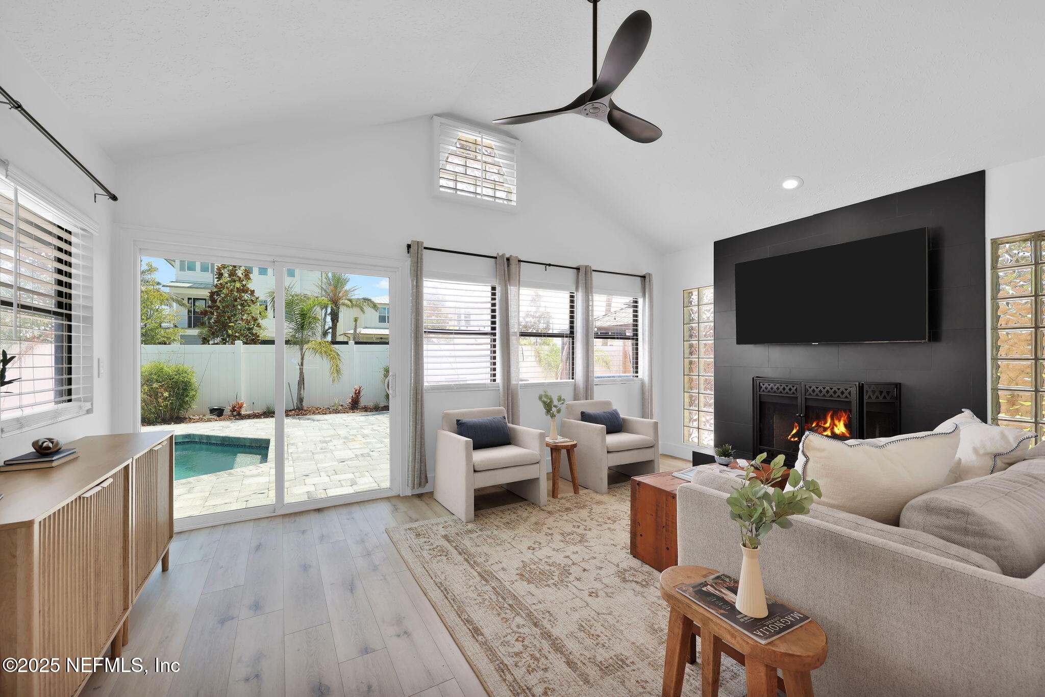 4143 SEABREEZE Drive