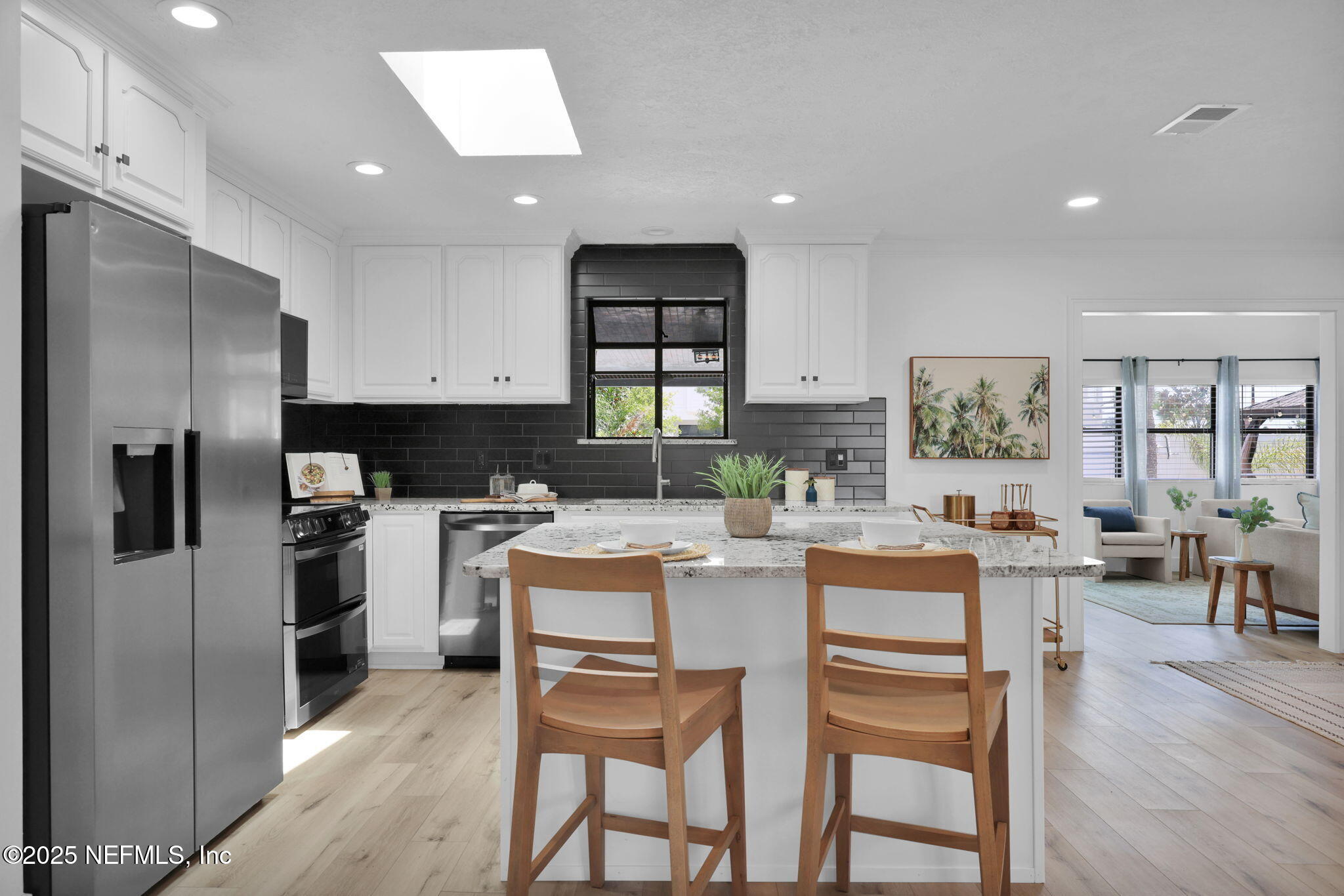 4143 SEABREEZE Drive