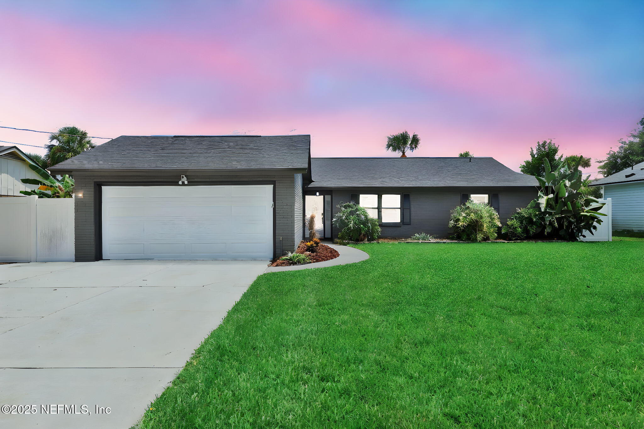 4143 SEABREEZE Drive