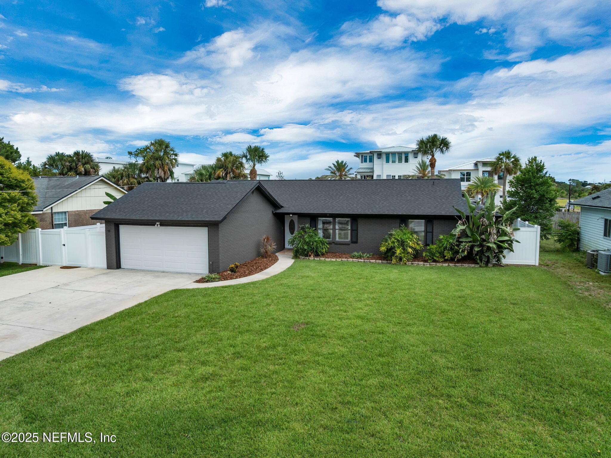4143 SEABREEZE Drive