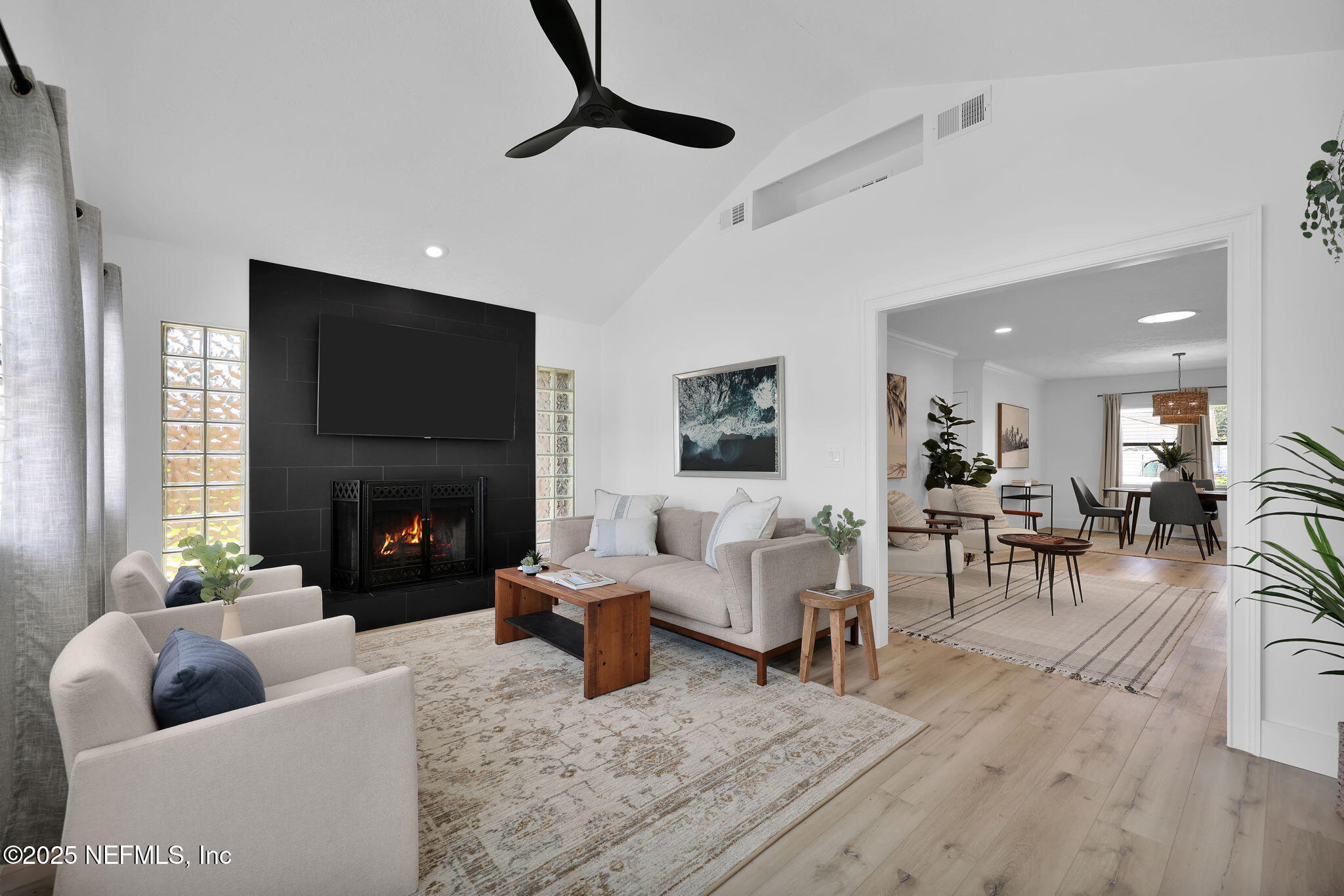 4143 SEABREEZE Drive