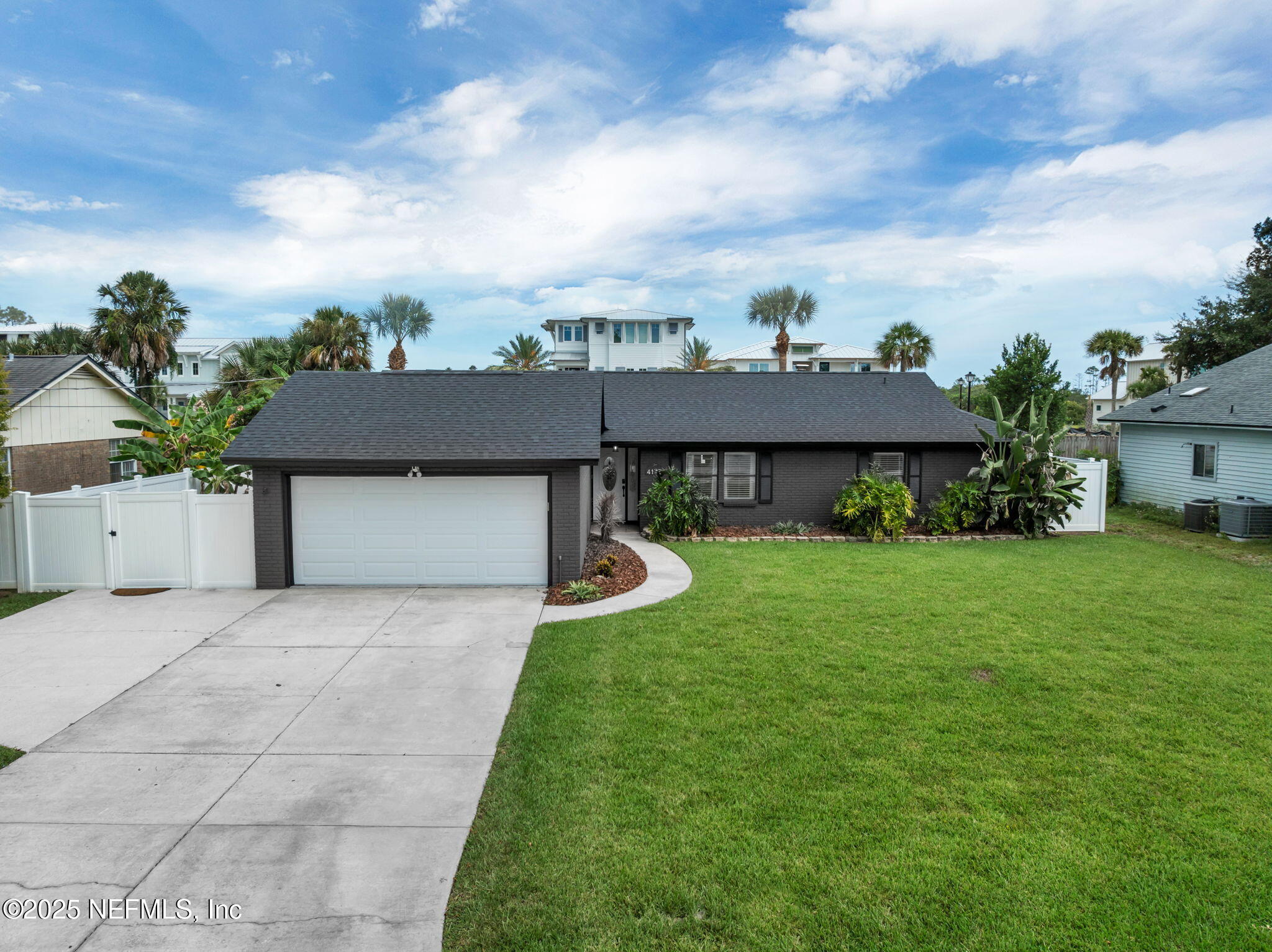 4143 SEABREEZE Drive