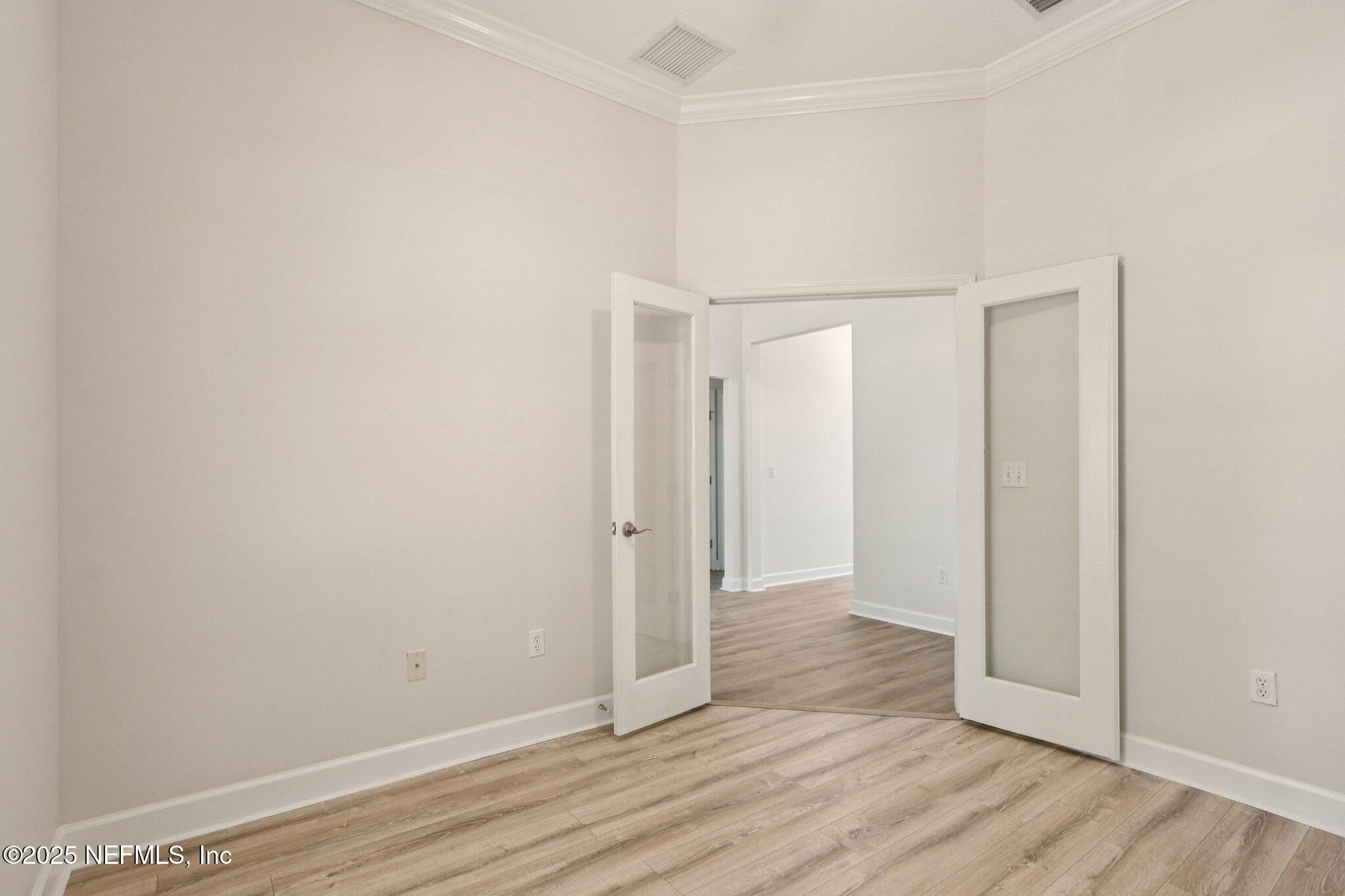 43 AMHERST Place