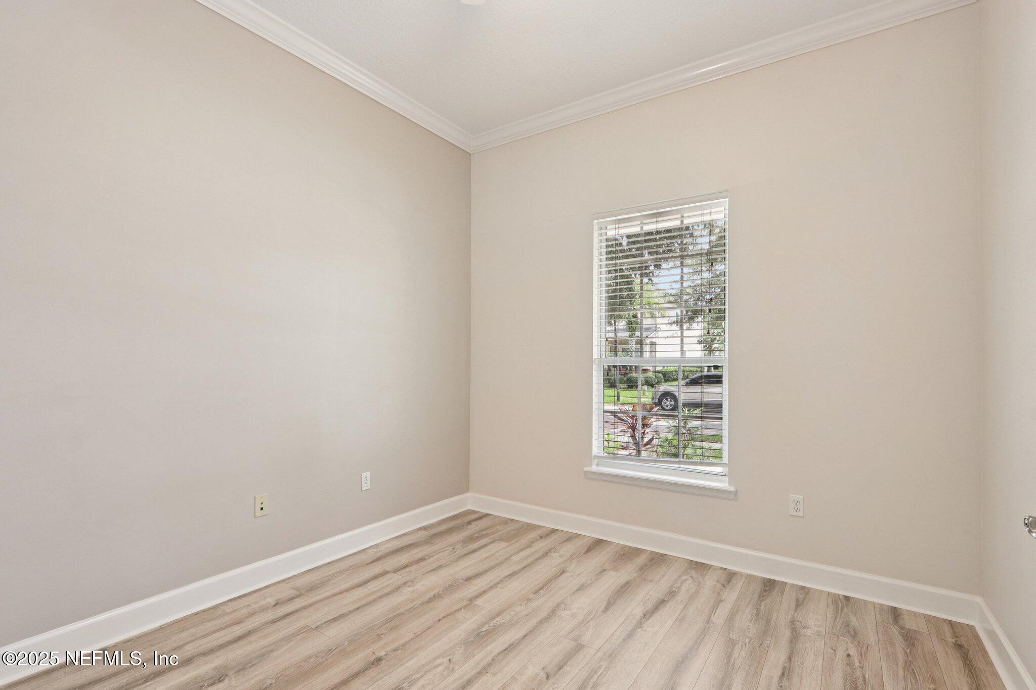 43 AMHERST Place