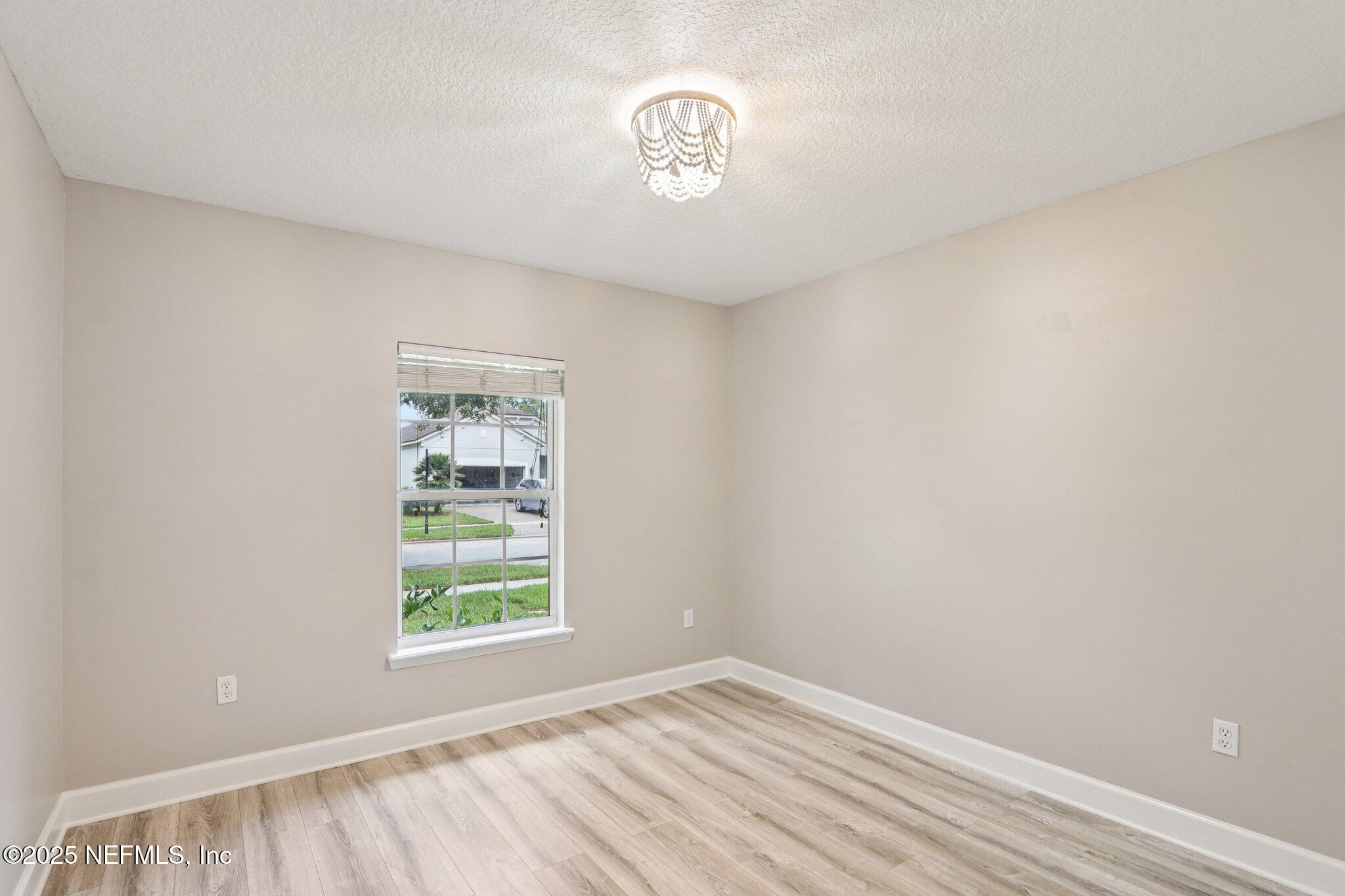 43 AMHERST Place