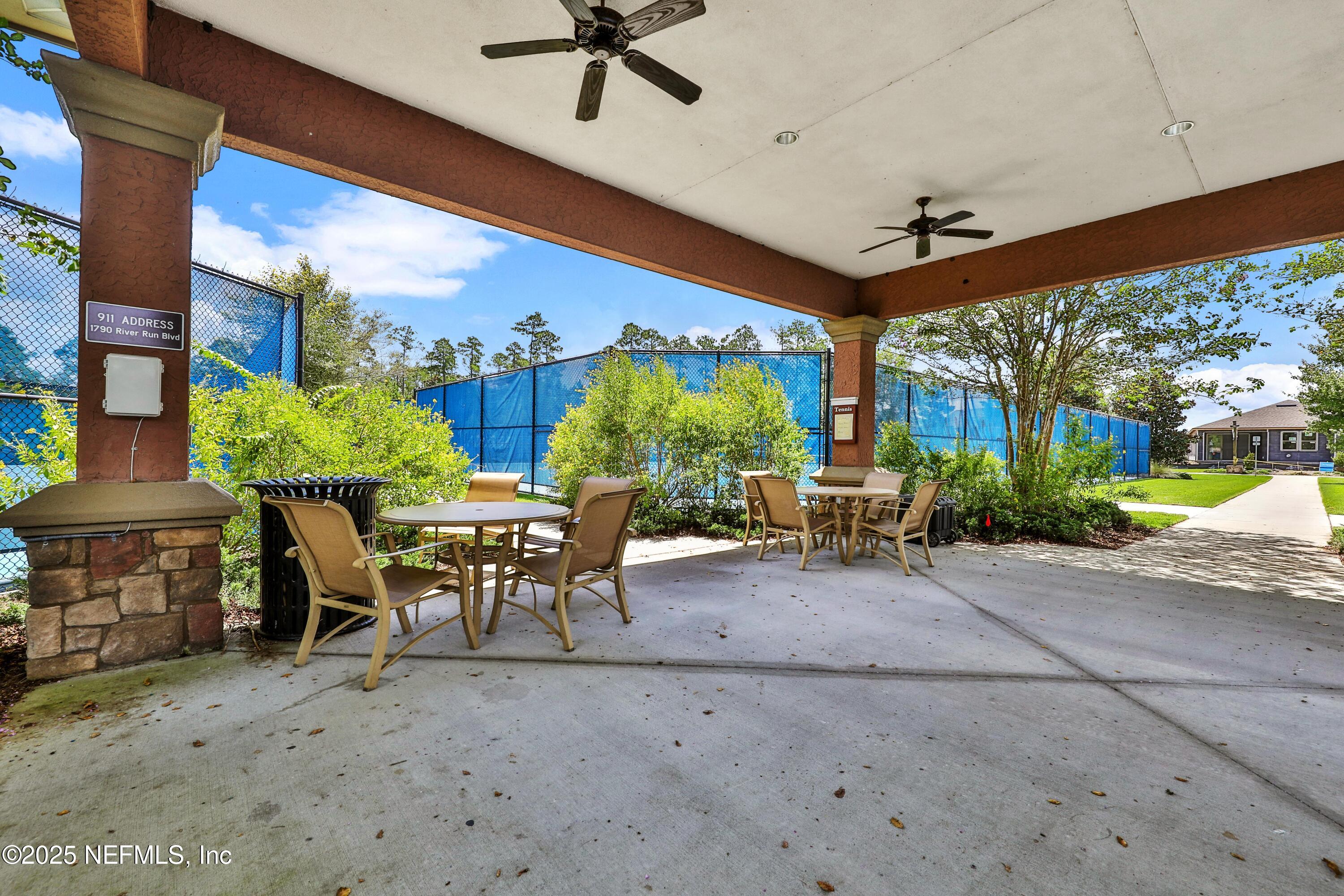 74 WANDERING WOODS Way