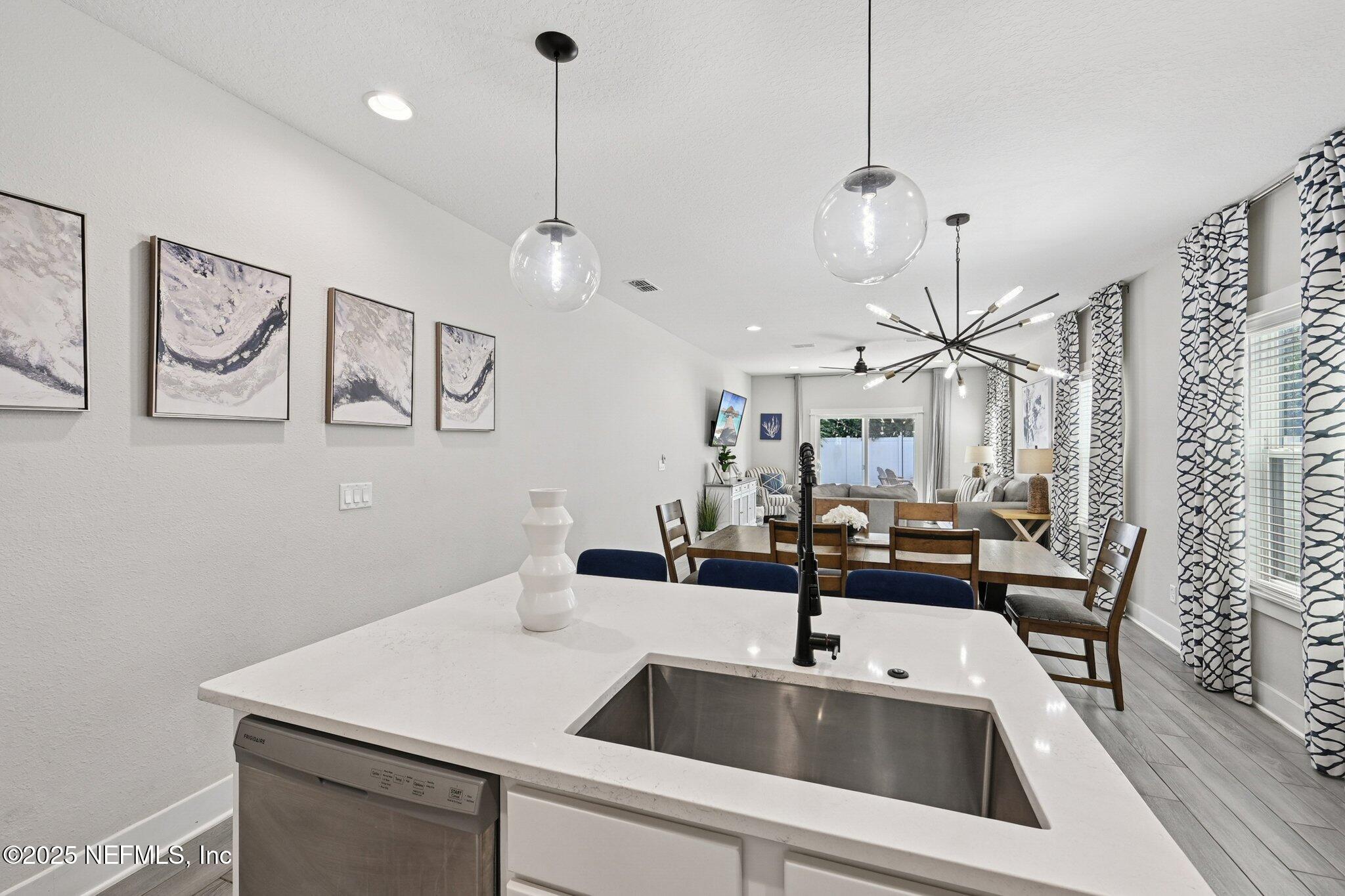 820 & 822 9TH Avenue S