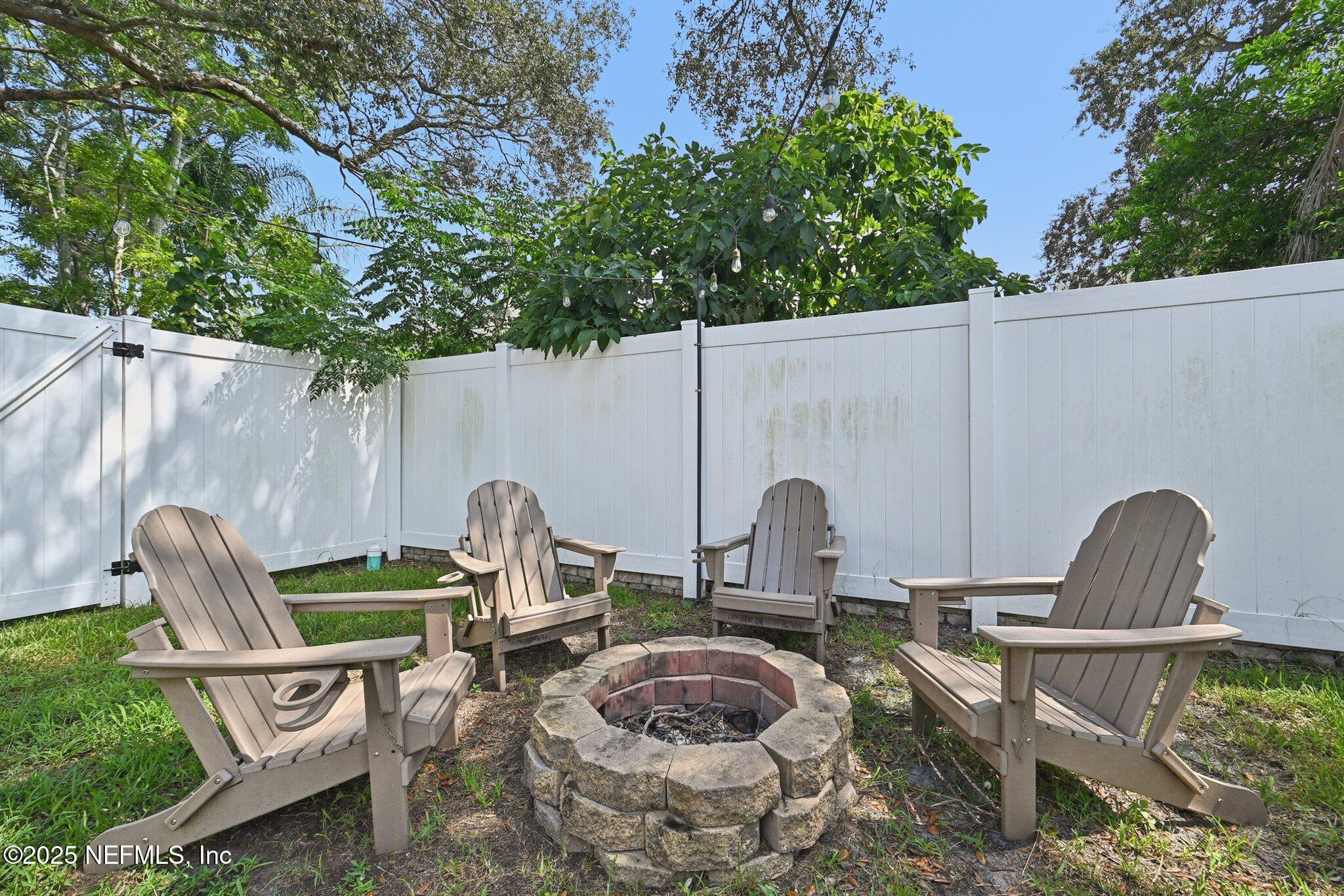 820 & 822 9TH Avenue S