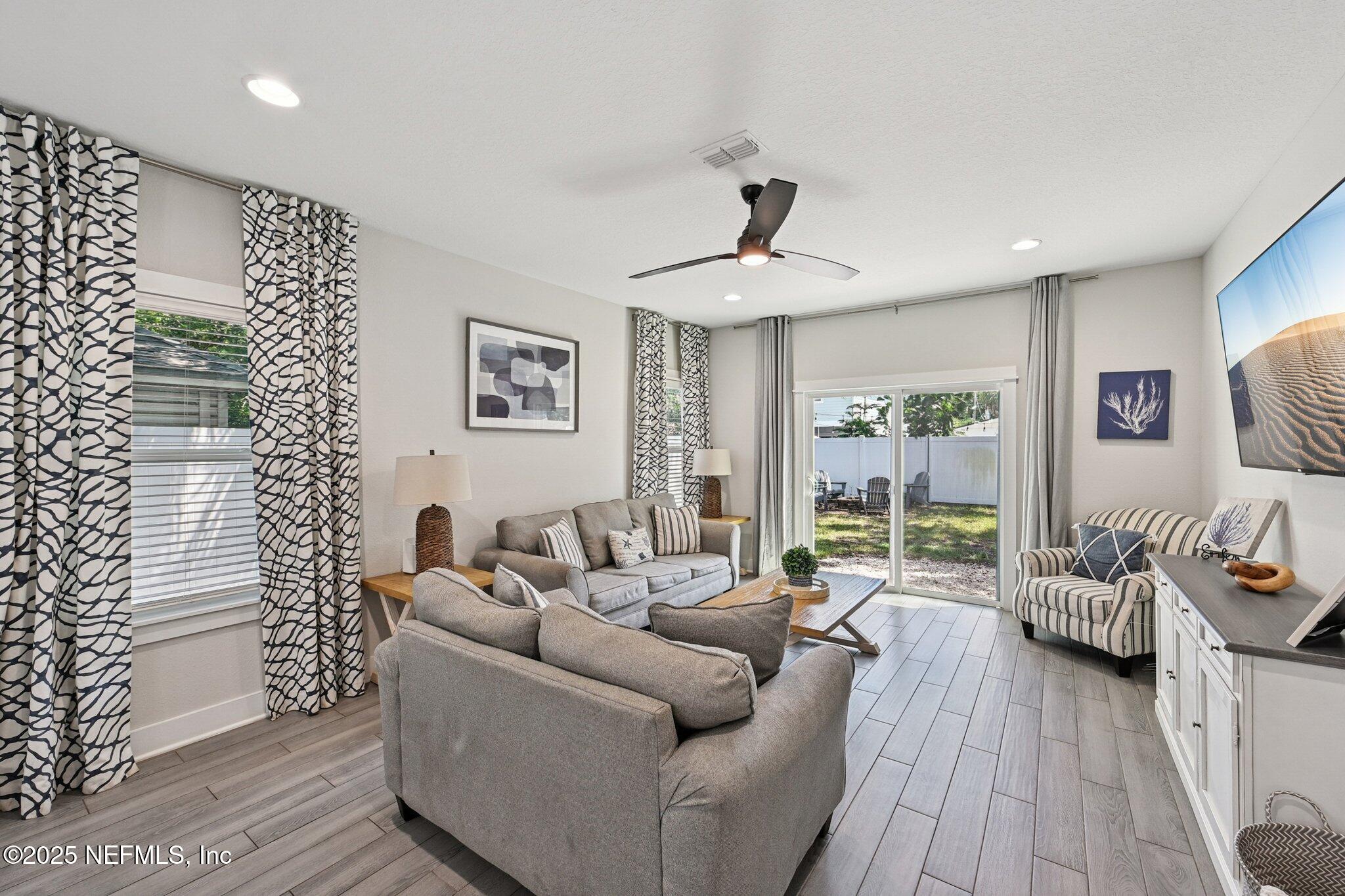 820 & 822 9TH Avenue S