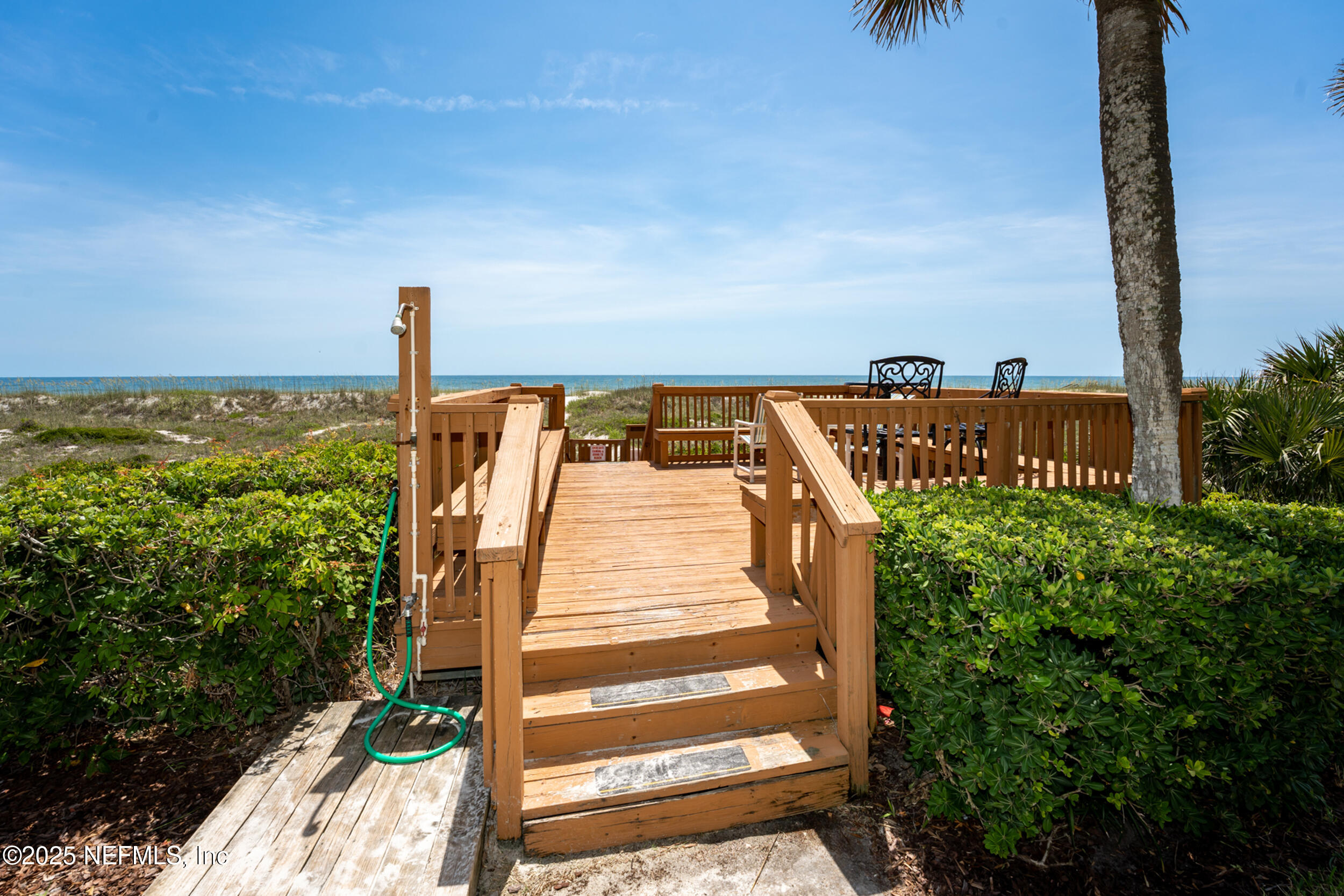 2233 SEMINOLE Road, 3
