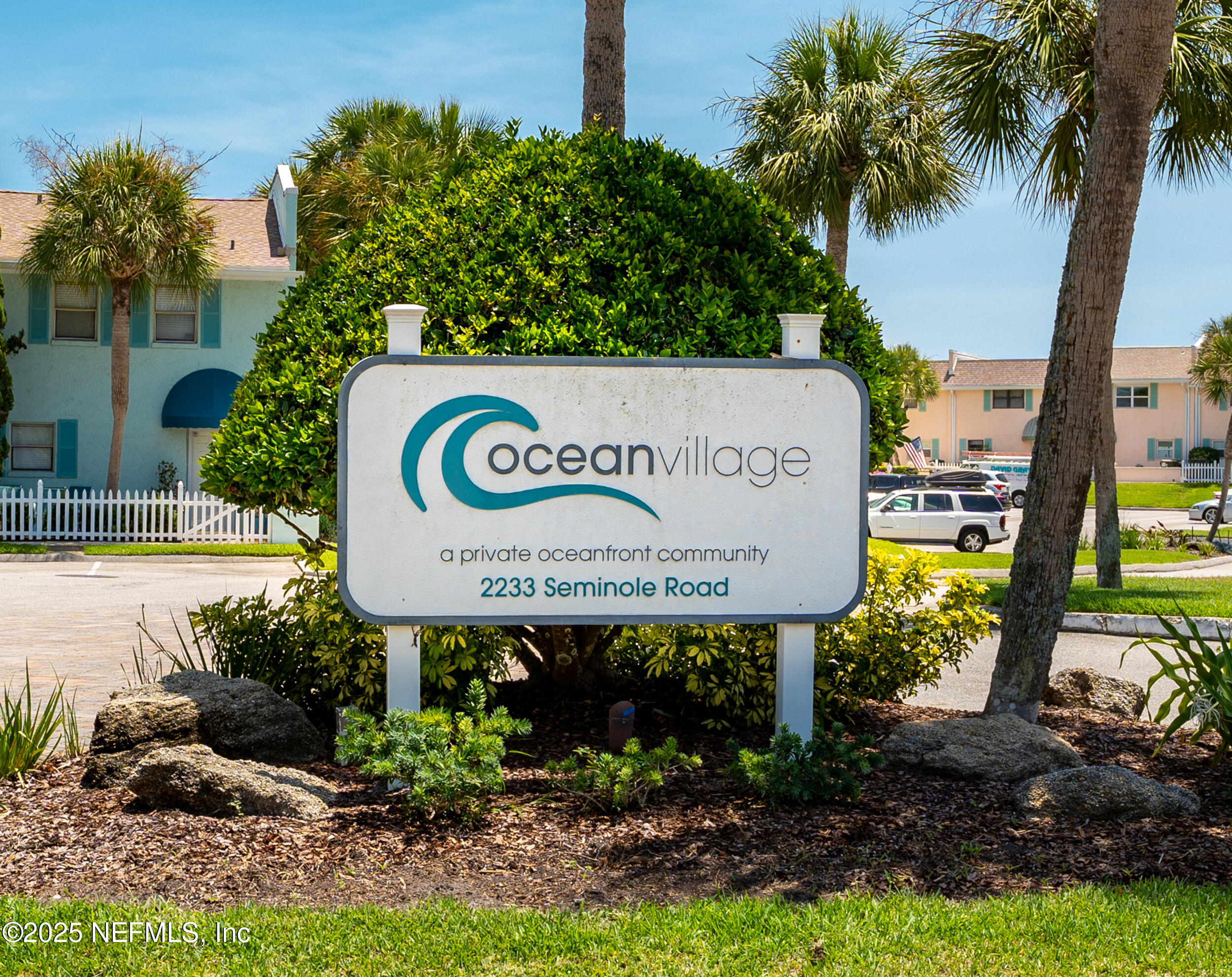 2233 SEMINOLE Road, 3