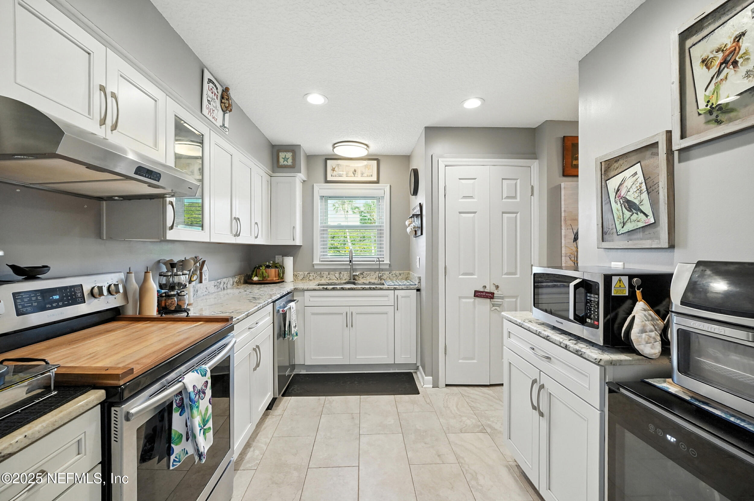 2233 SEMINOLE Road, 3