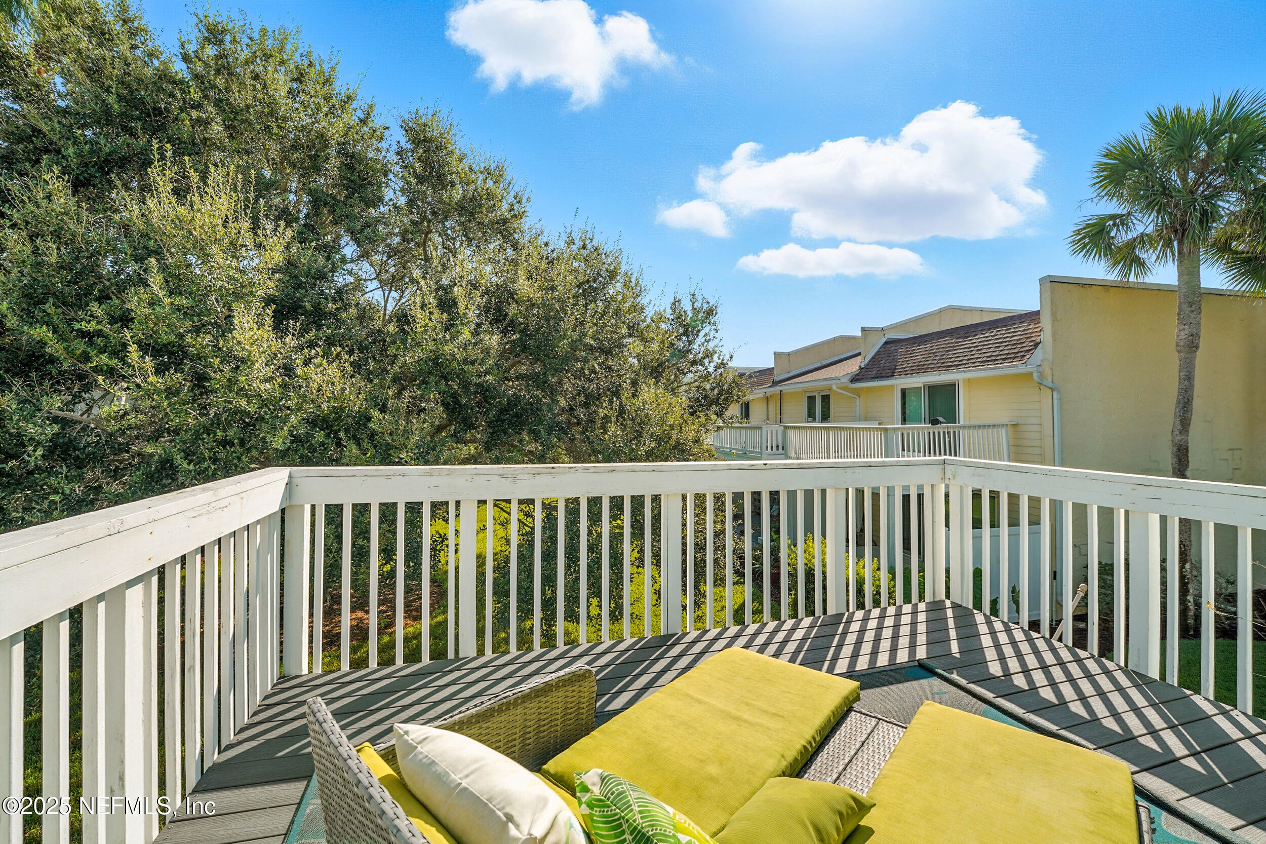 2233 SEMINOLE Road, 3