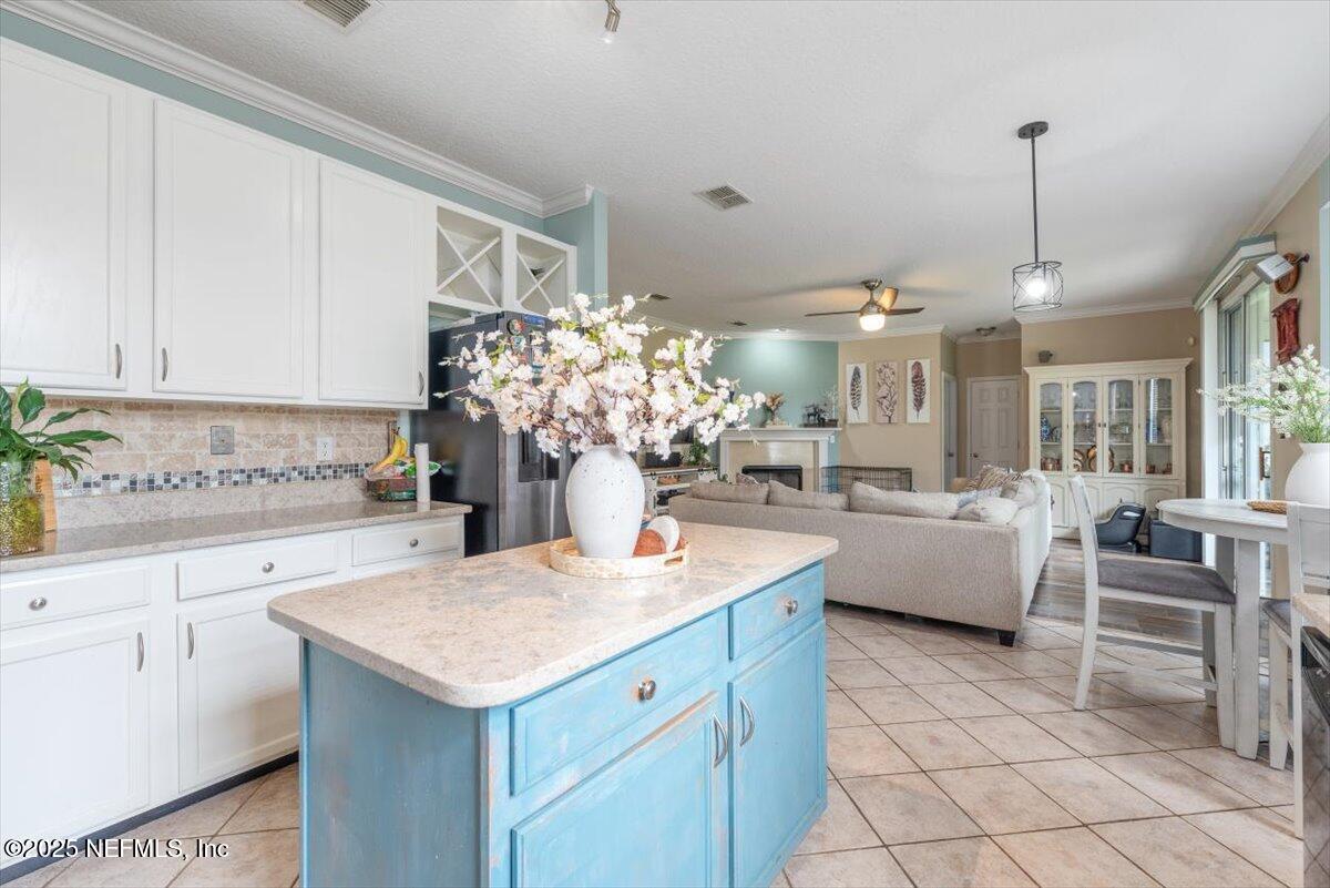 612 CHESTWOOD CHASE Drive
