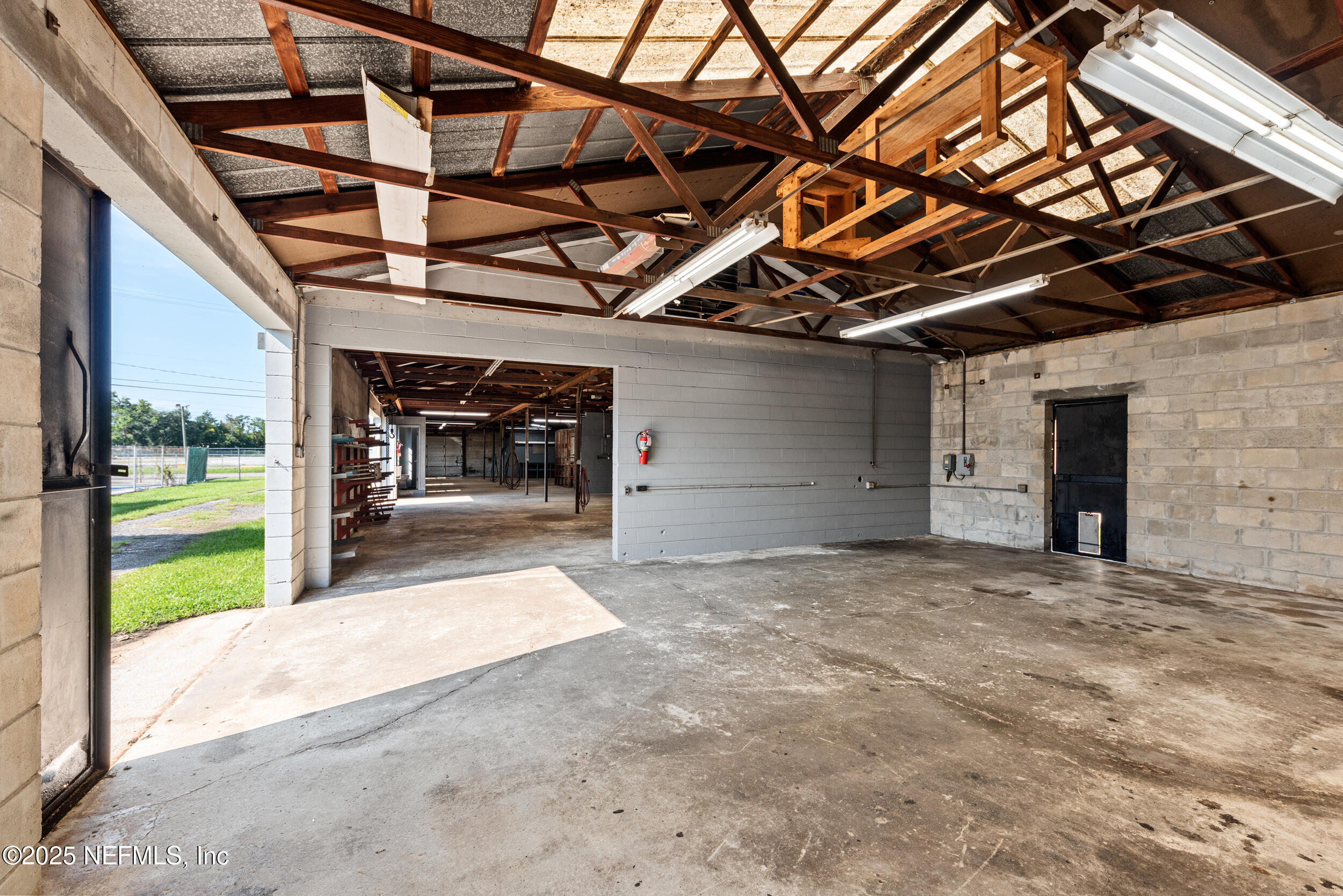 5044 W EDWARD Street