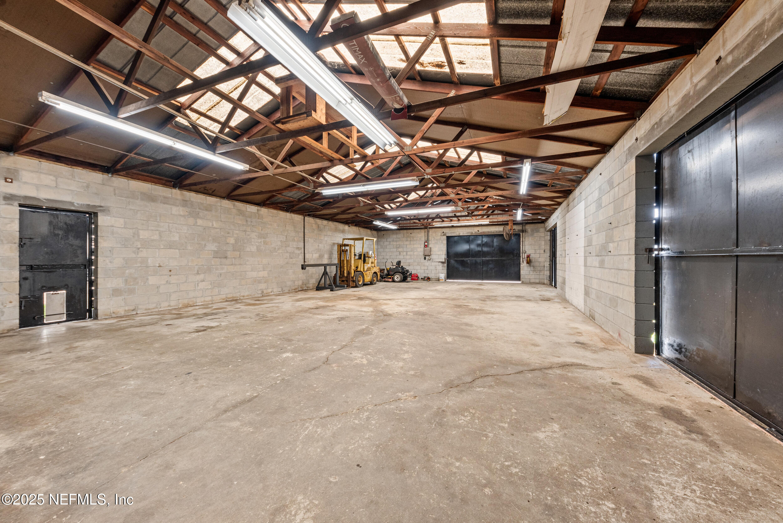 5044 W EDWARD Street