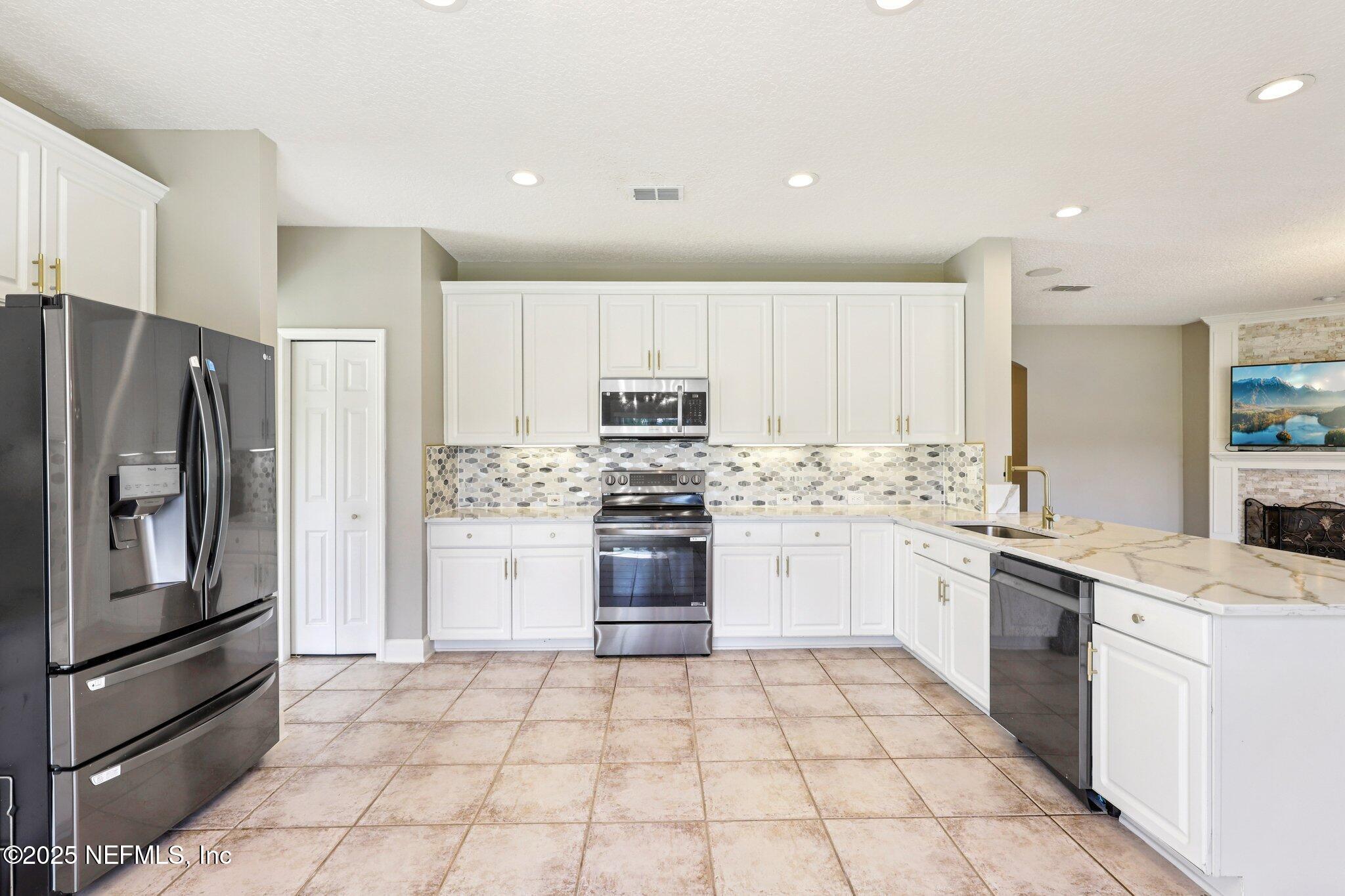 11212 TURNBRIDGE Drive