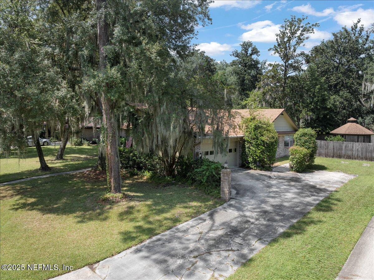 5263 MAGNOLIA OAKS Lane
