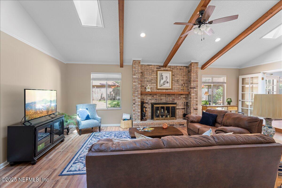 5263 MAGNOLIA OAKS Lane