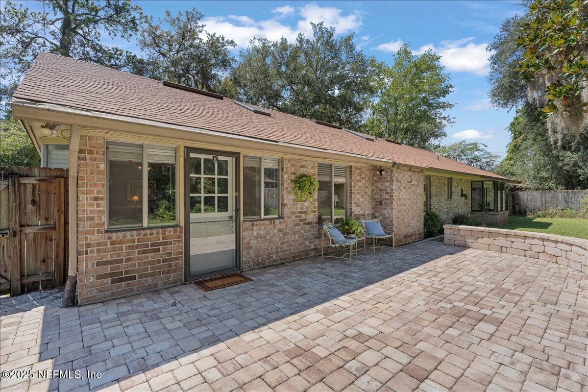 5263 MAGNOLIA OAKS Lane