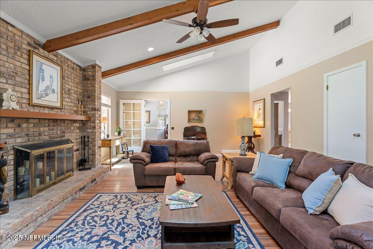 5263 MAGNOLIA OAKS Lane